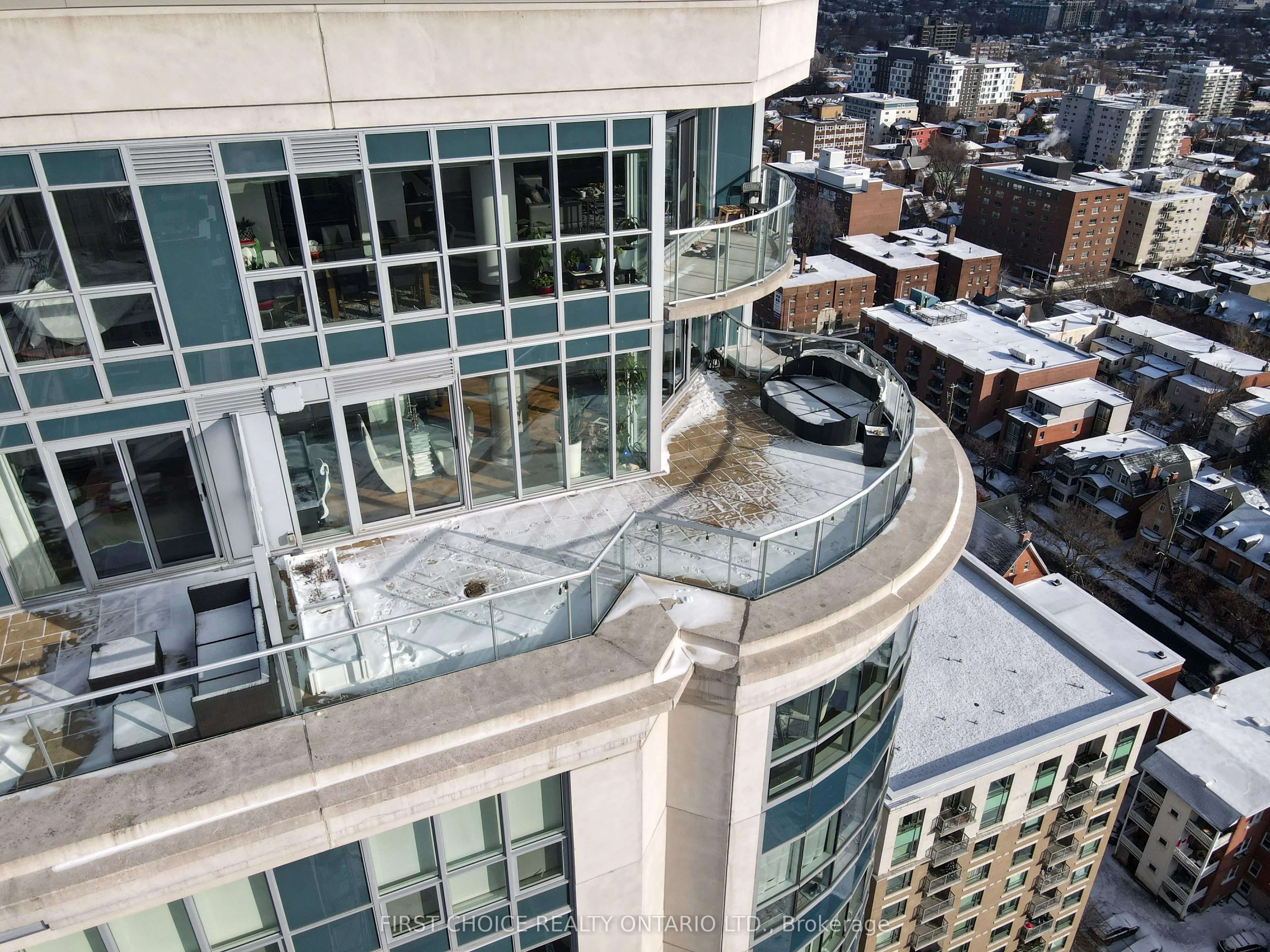 195 Besserer Street, #2701