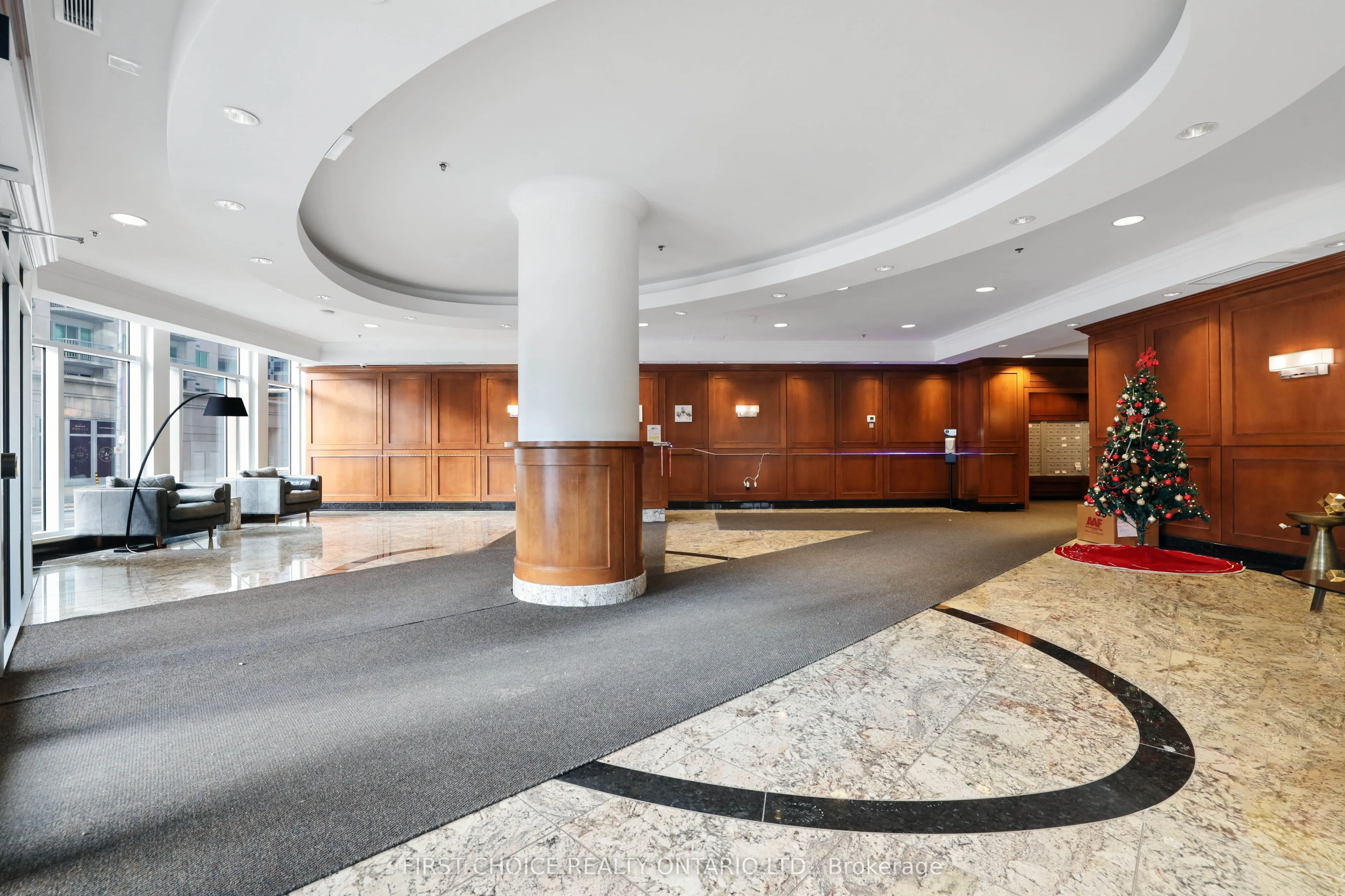 195 Besserer Street, #2701