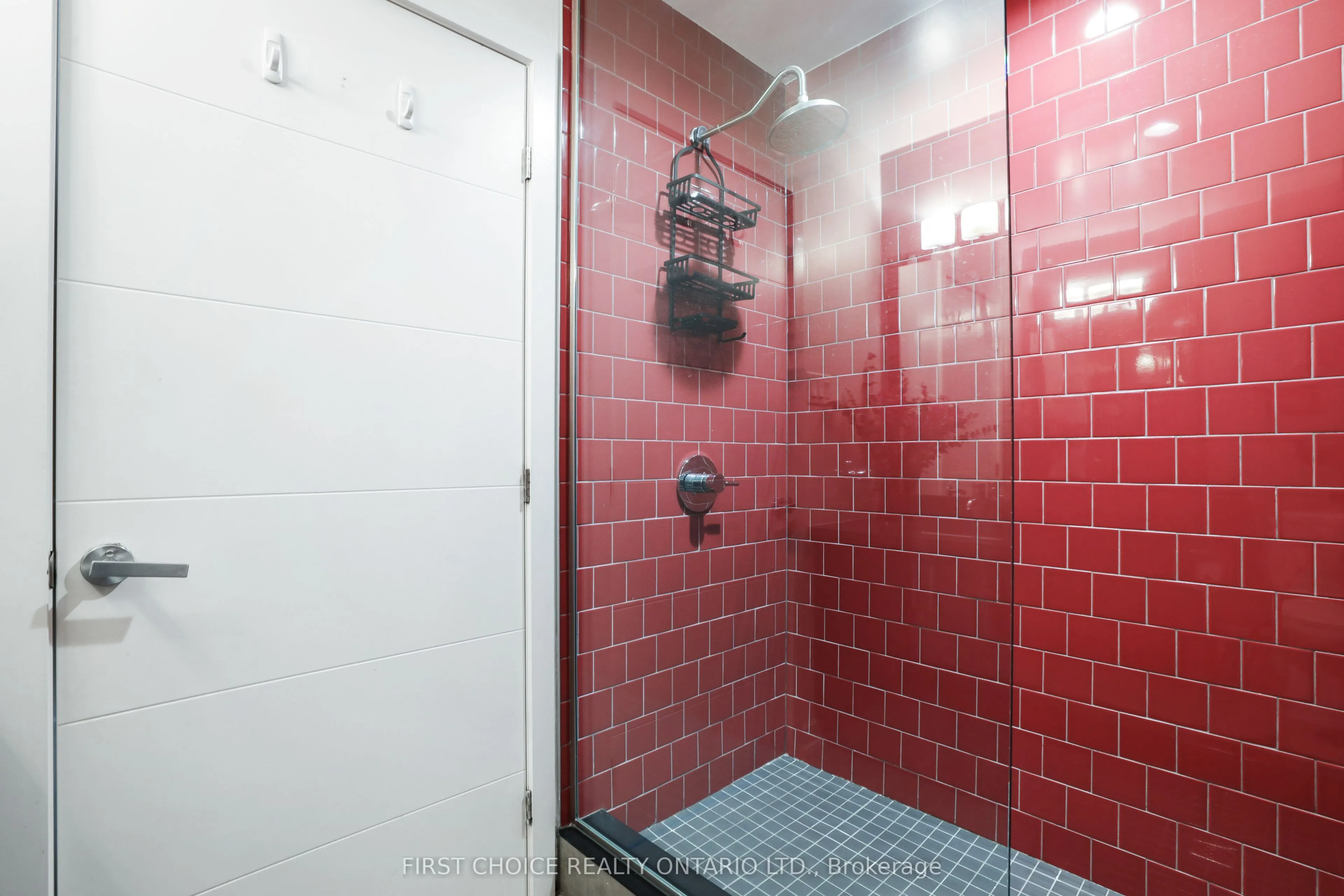 195 Besserer Street, #2701