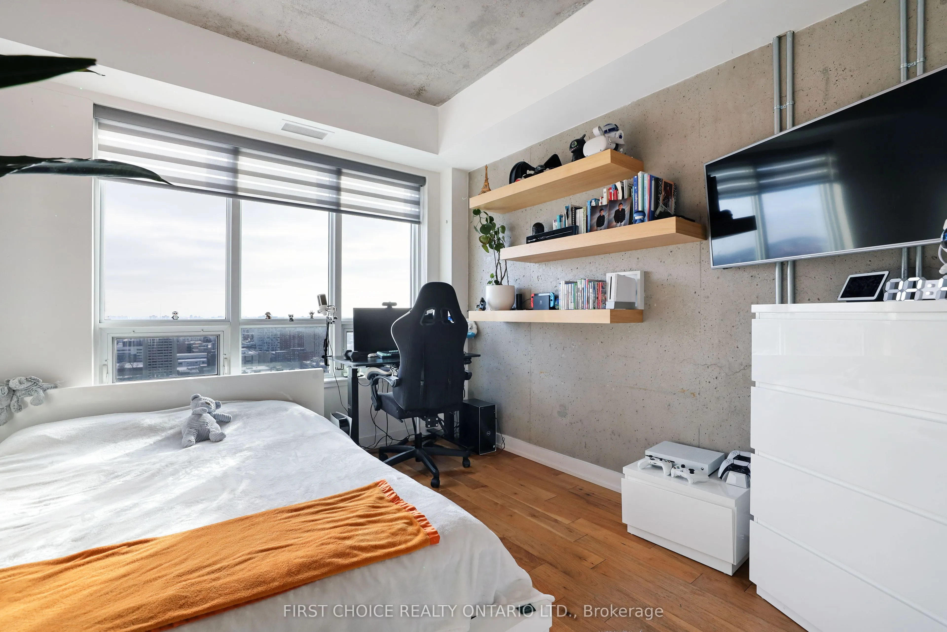 195 Besserer Street, #2701