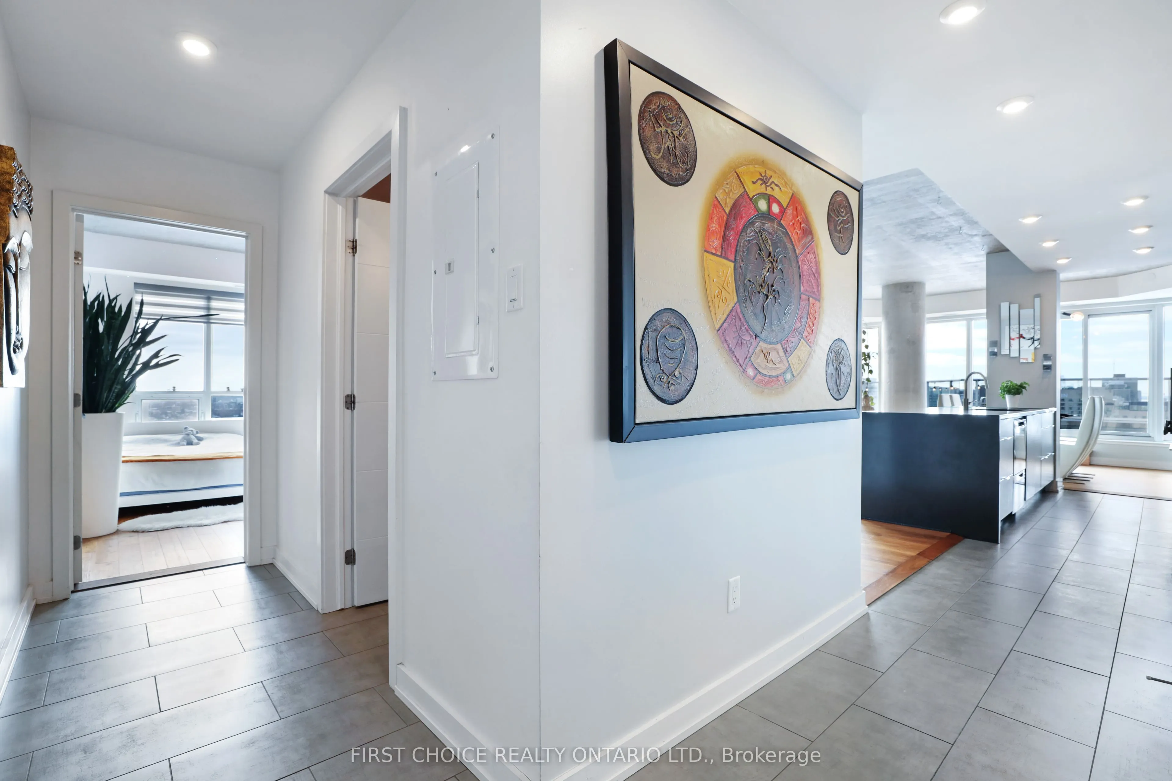 195 Besserer Street, #2701