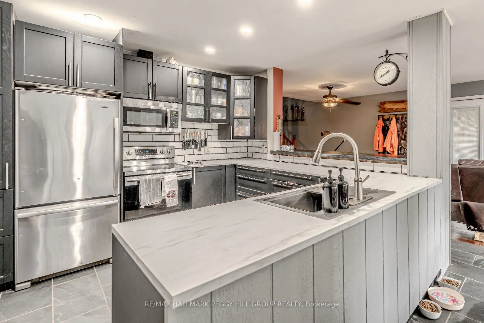 4 Clover Court