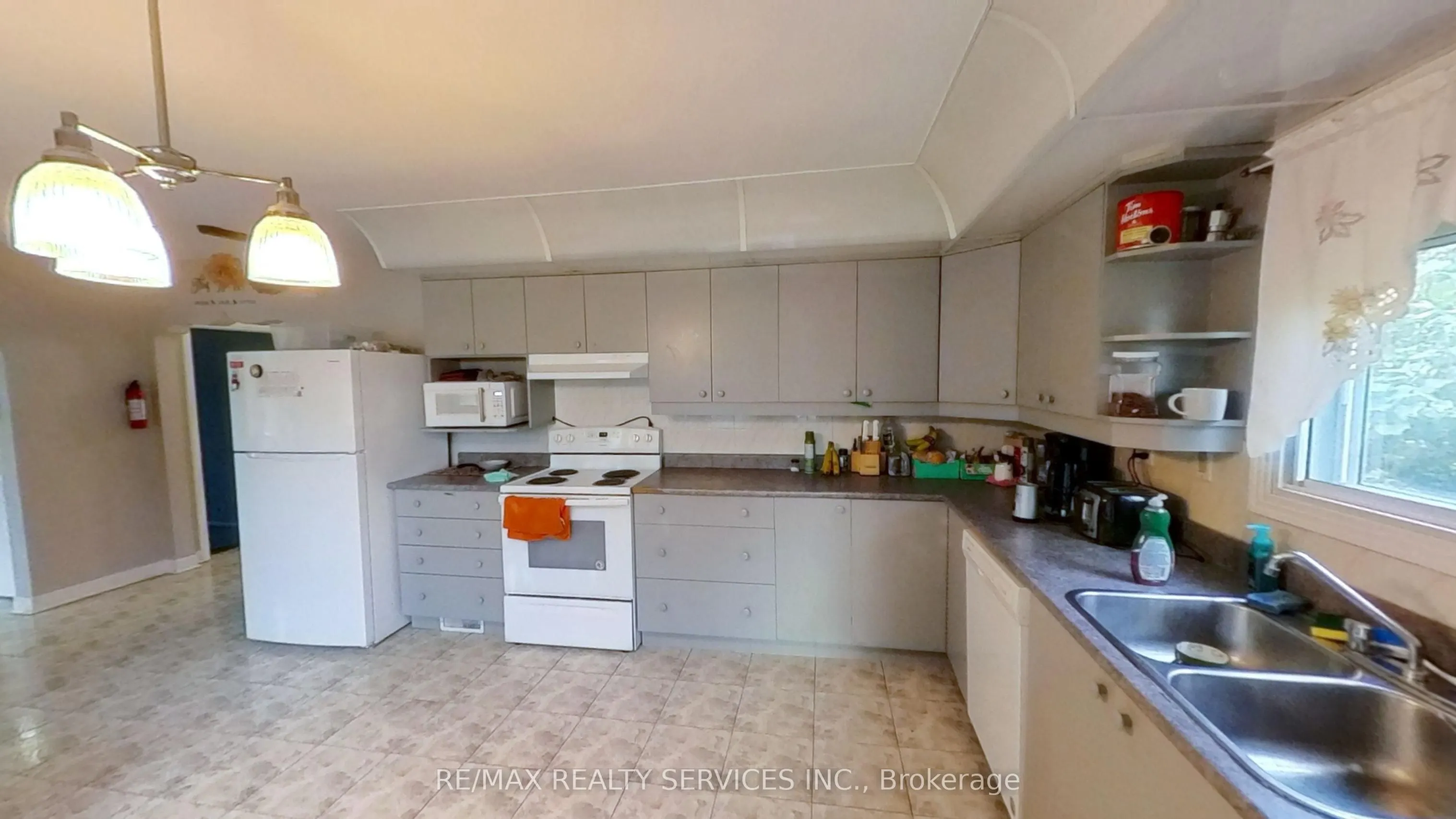 1207 Henry Street