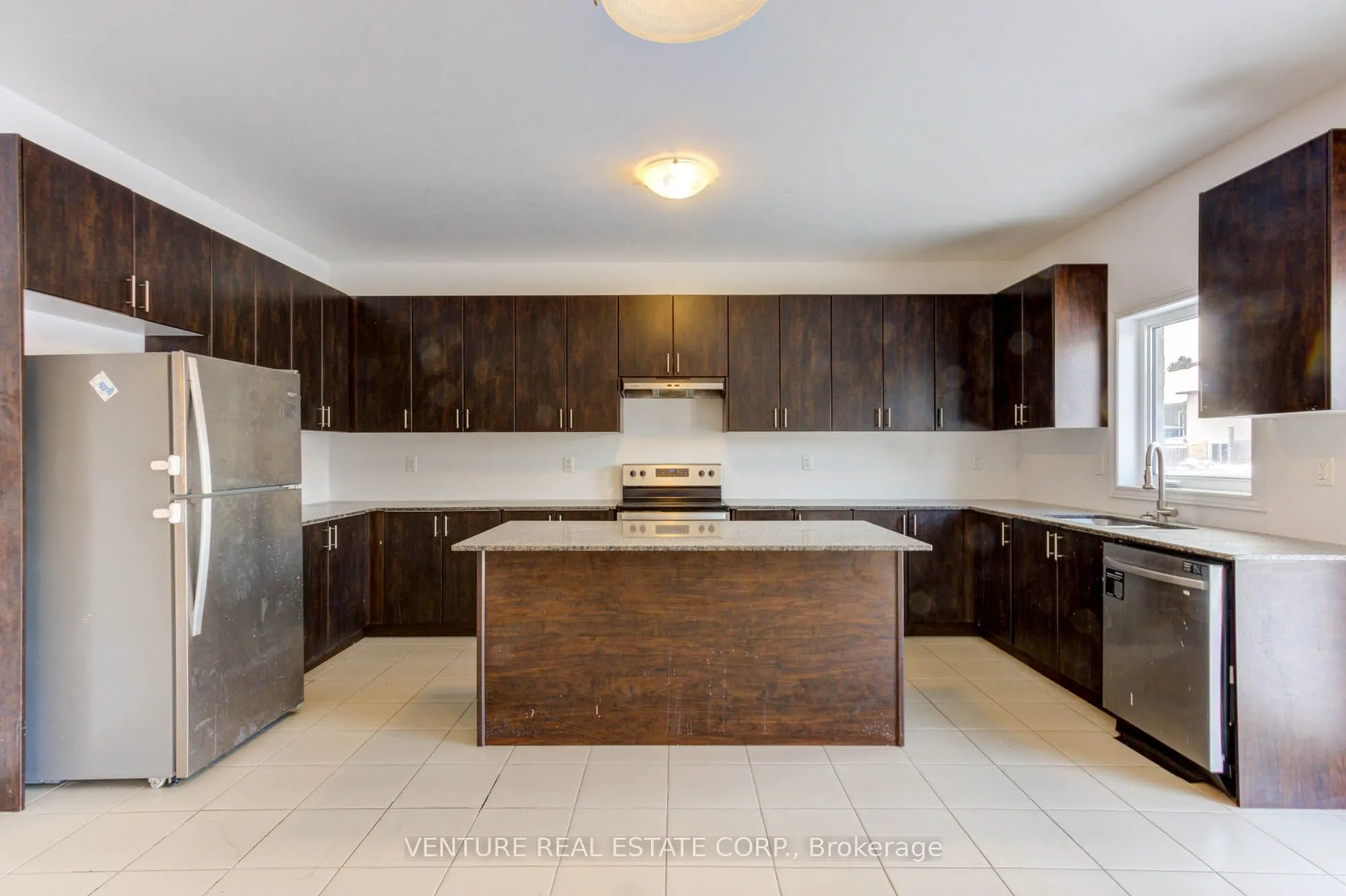 251 Ridley Crescent