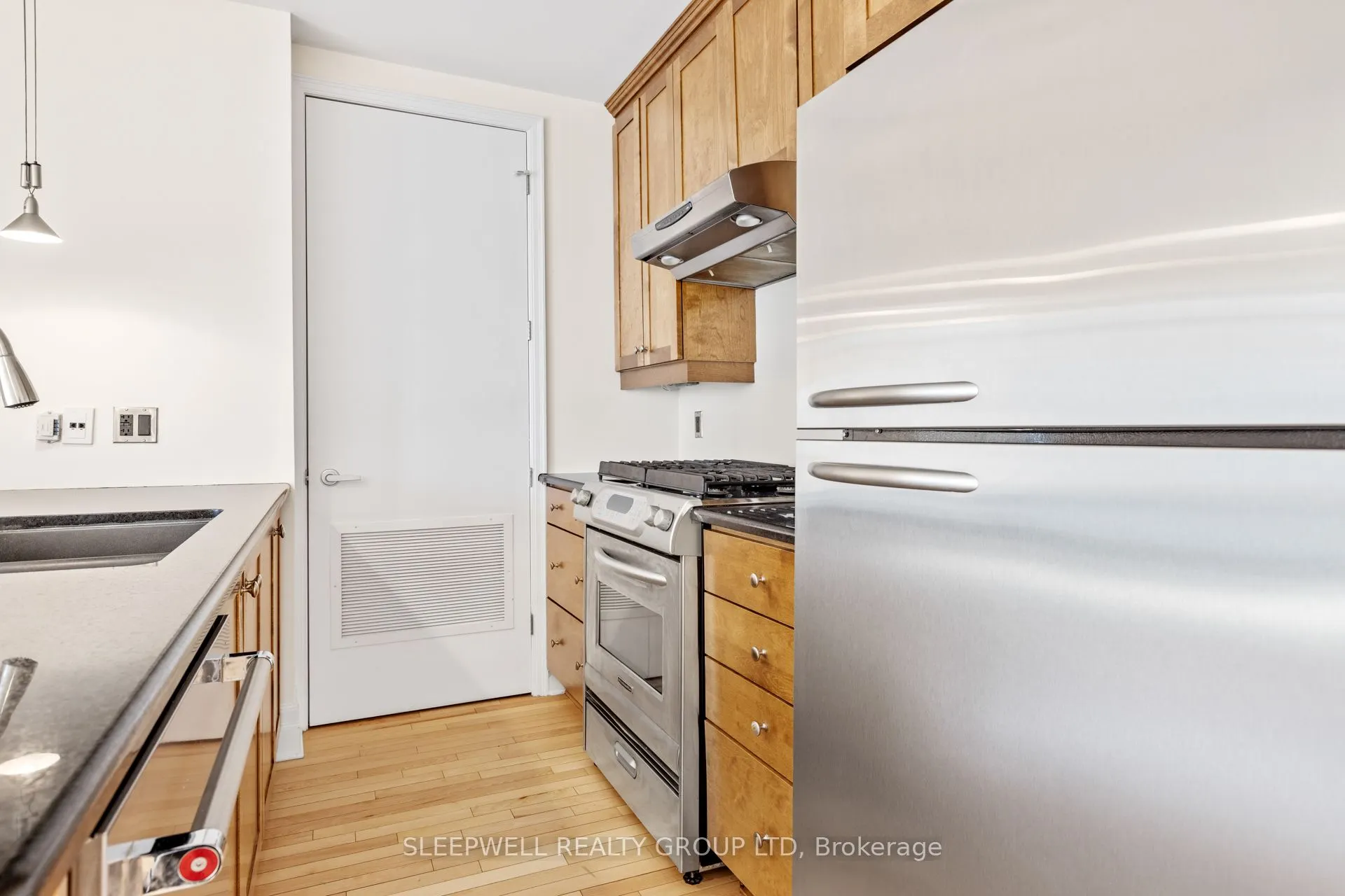 420 Berkley Avenue #706