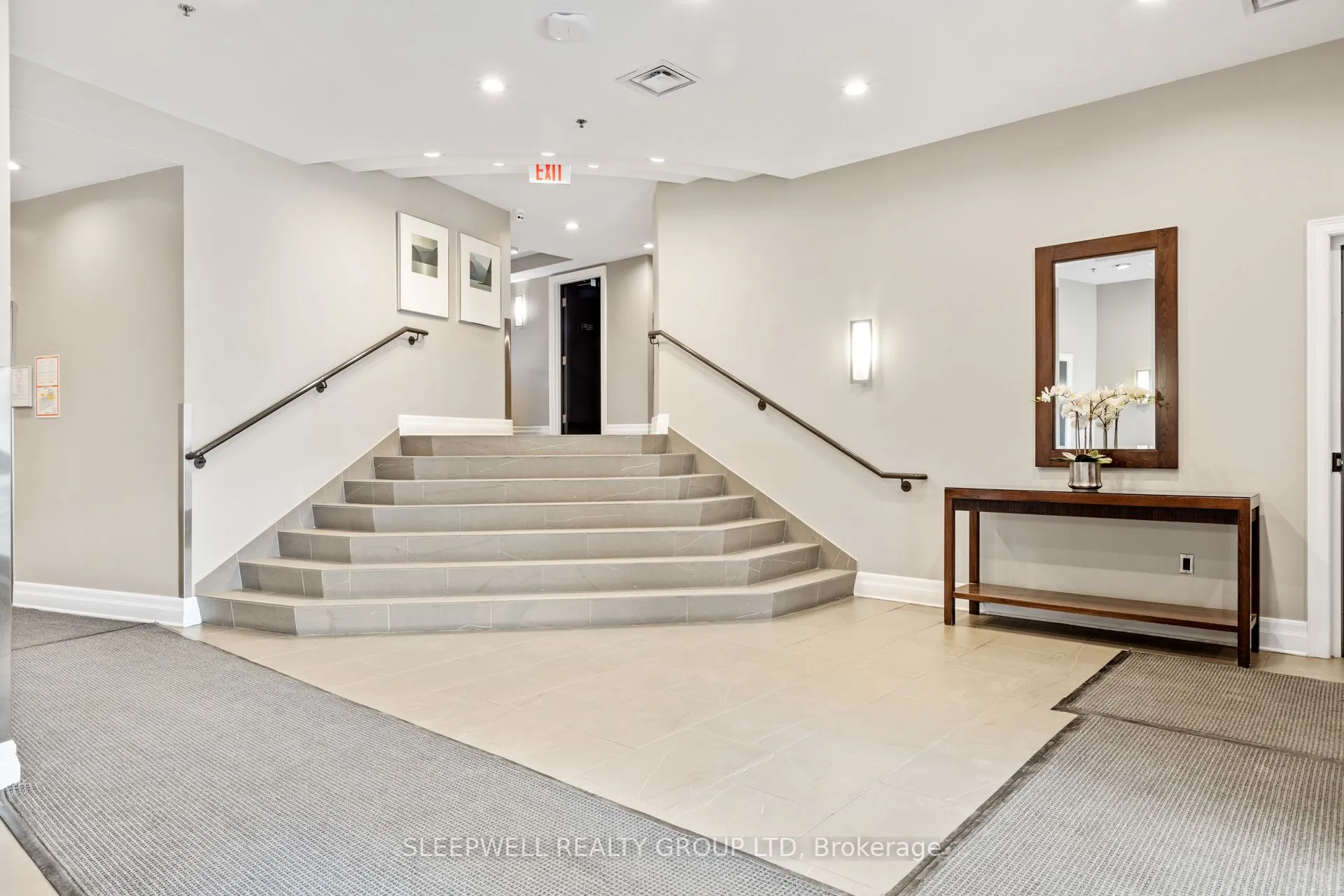 420 Berkley Avenue #706