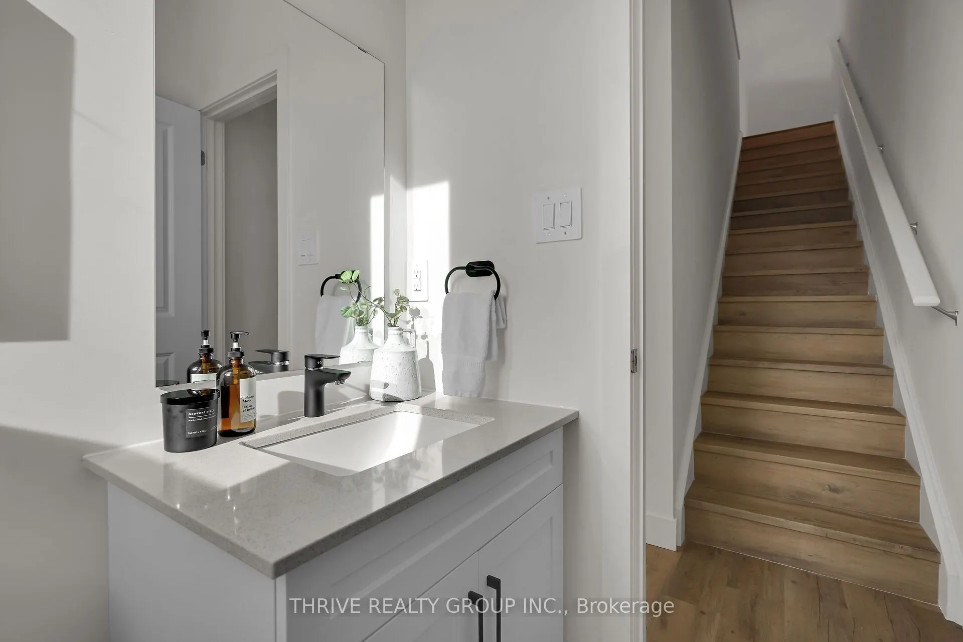 1595 Capri Crescent, #82