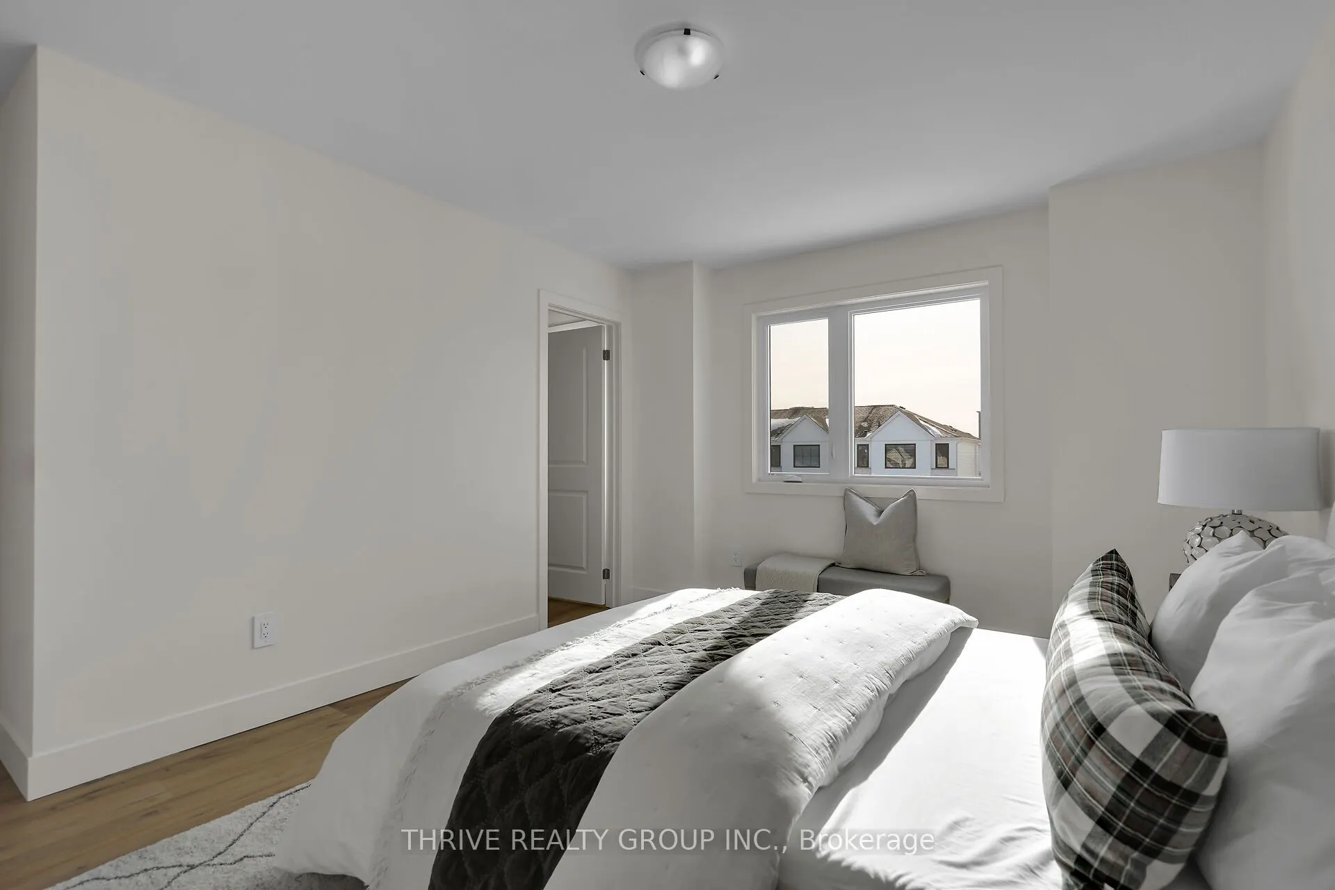 1595 Capri Crescent, #82