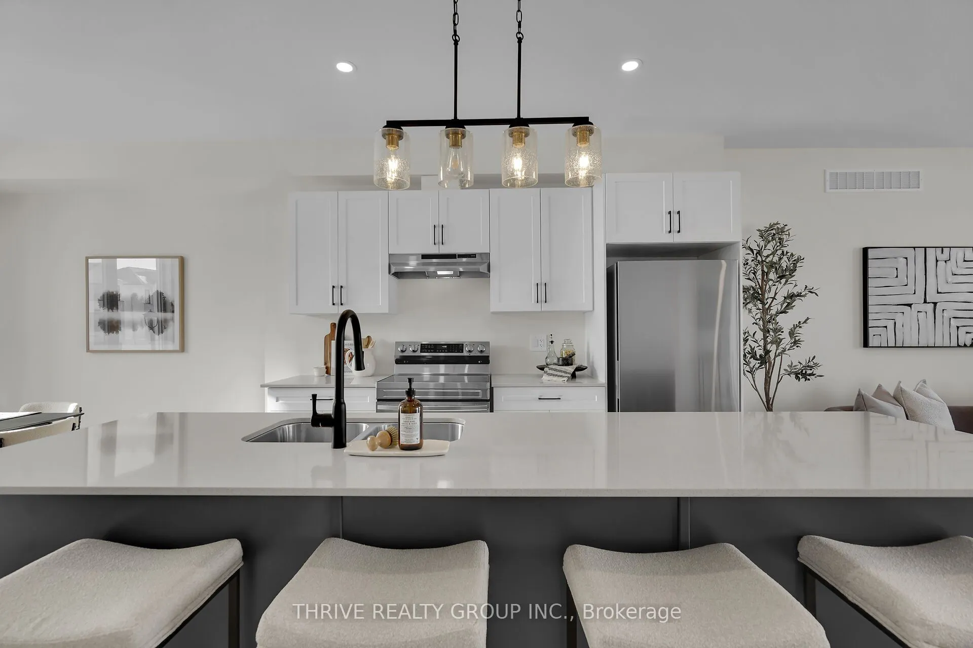 1595 Capri Crescent, #82