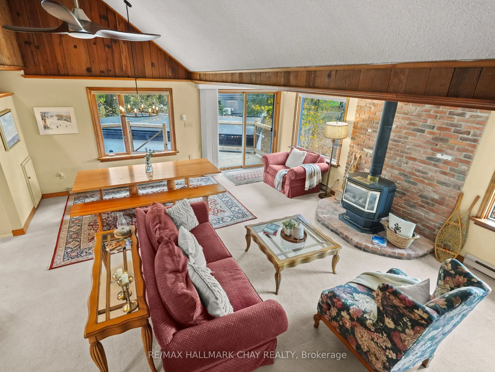 61 Pine River Crescent