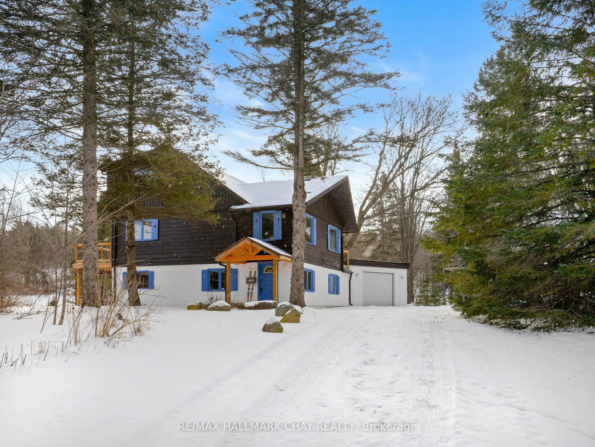 61 Pine River Crescent