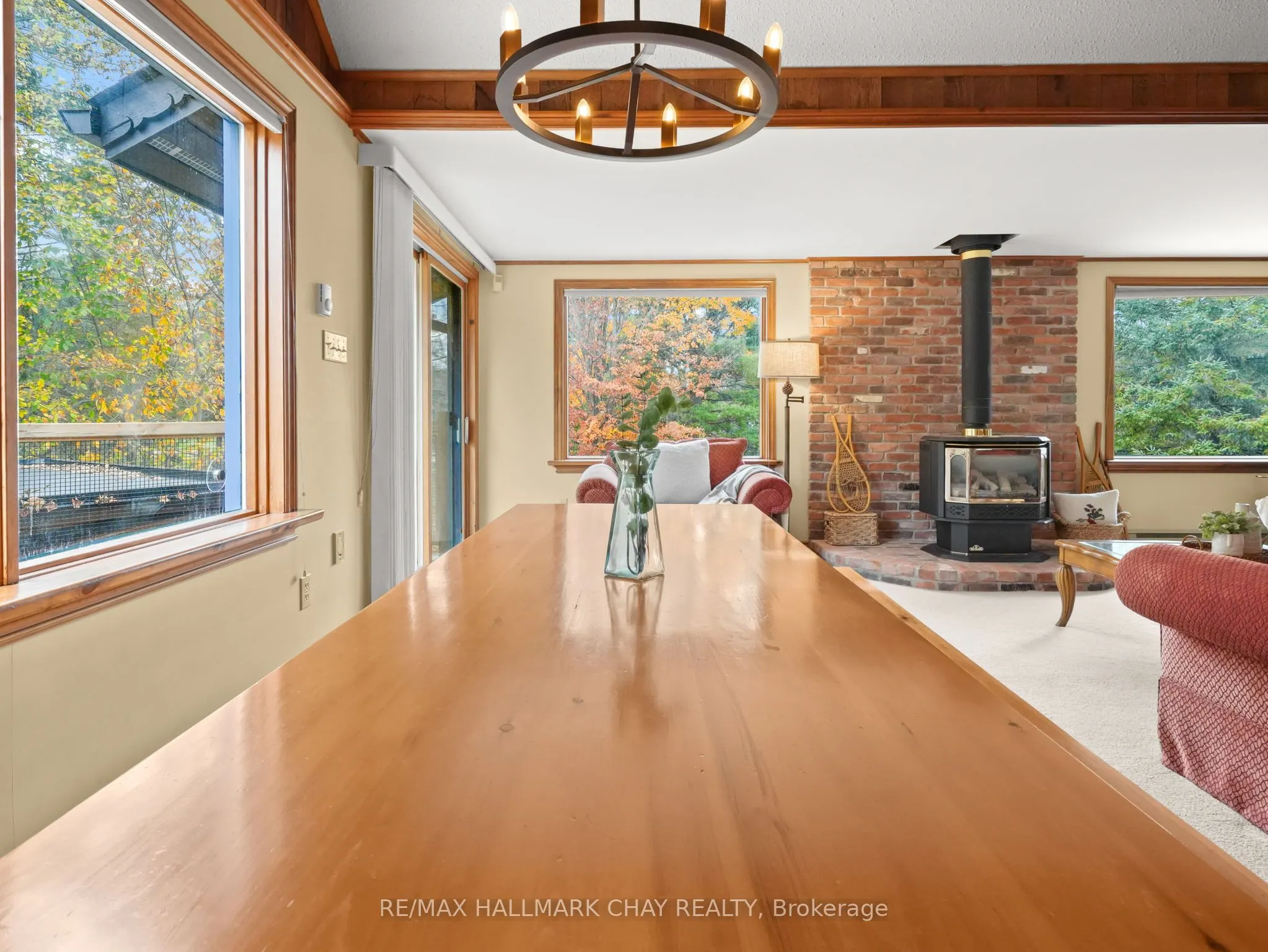 61 Pine River Crescent