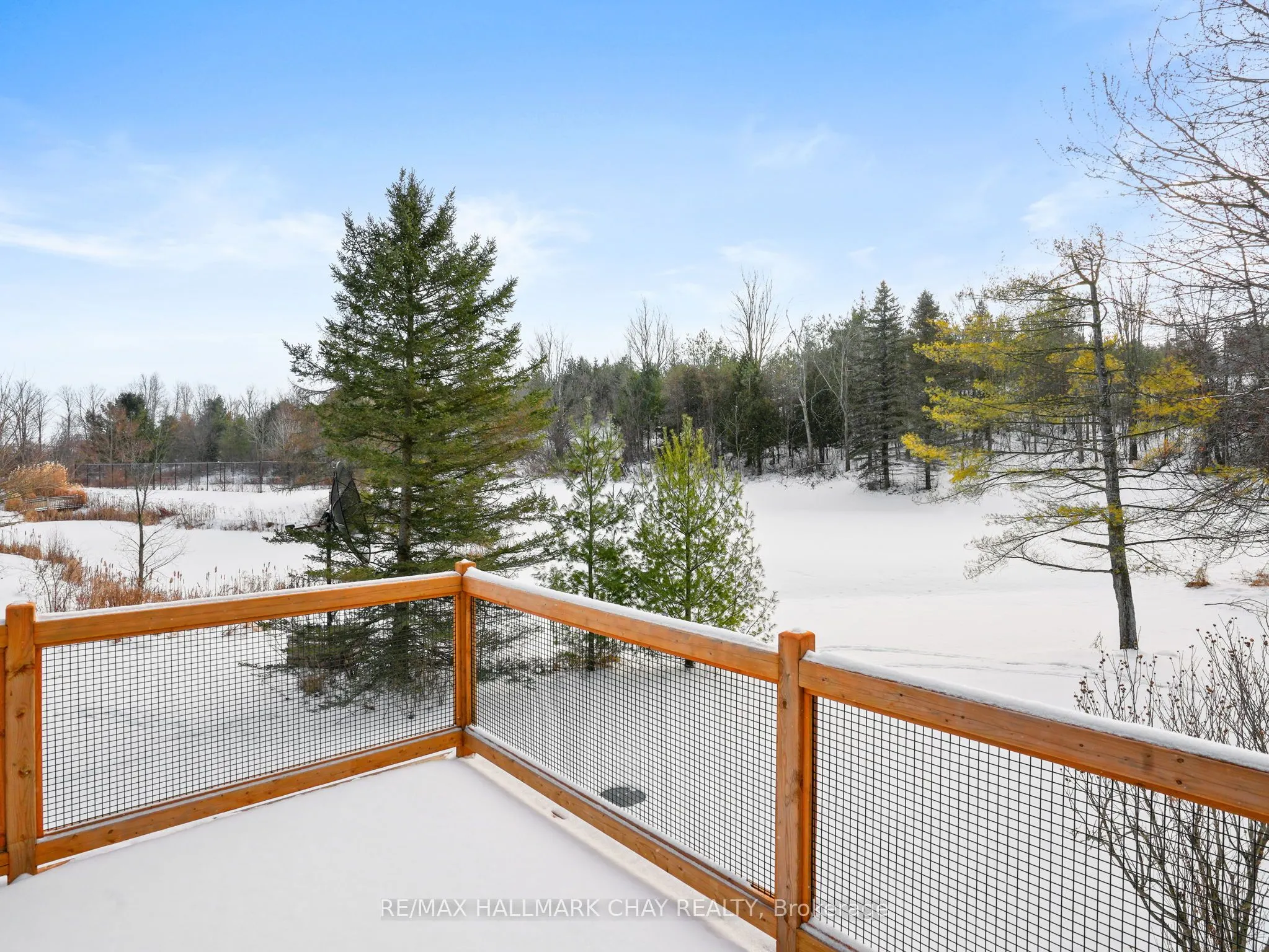 61 Pine River Crescent