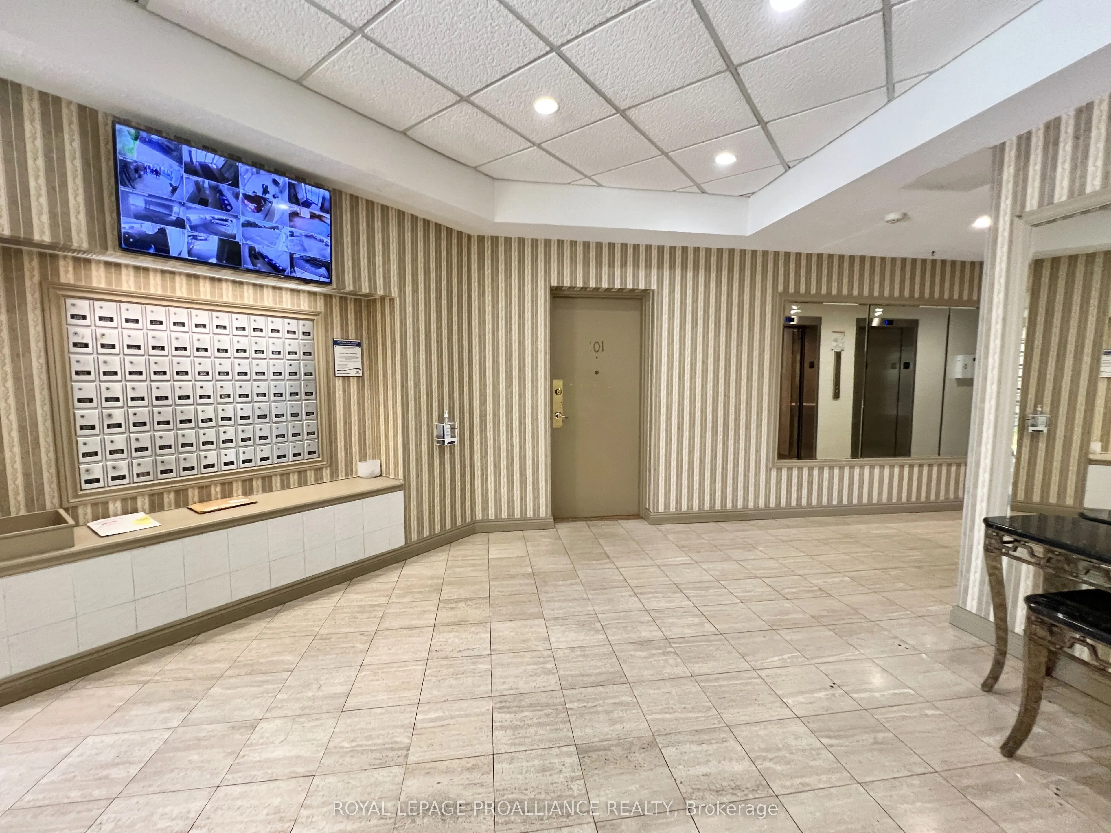 350 Front Street, #406