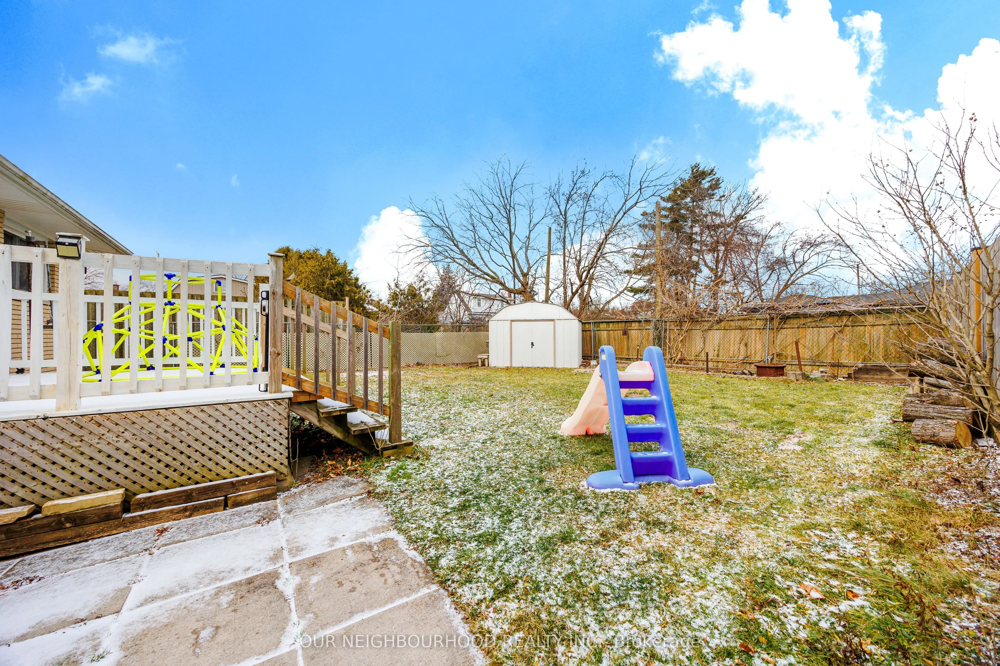 5941 Brooks Crescent