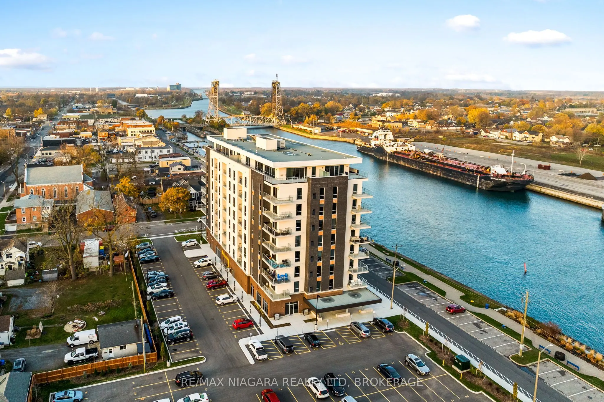 118 West Street #605
