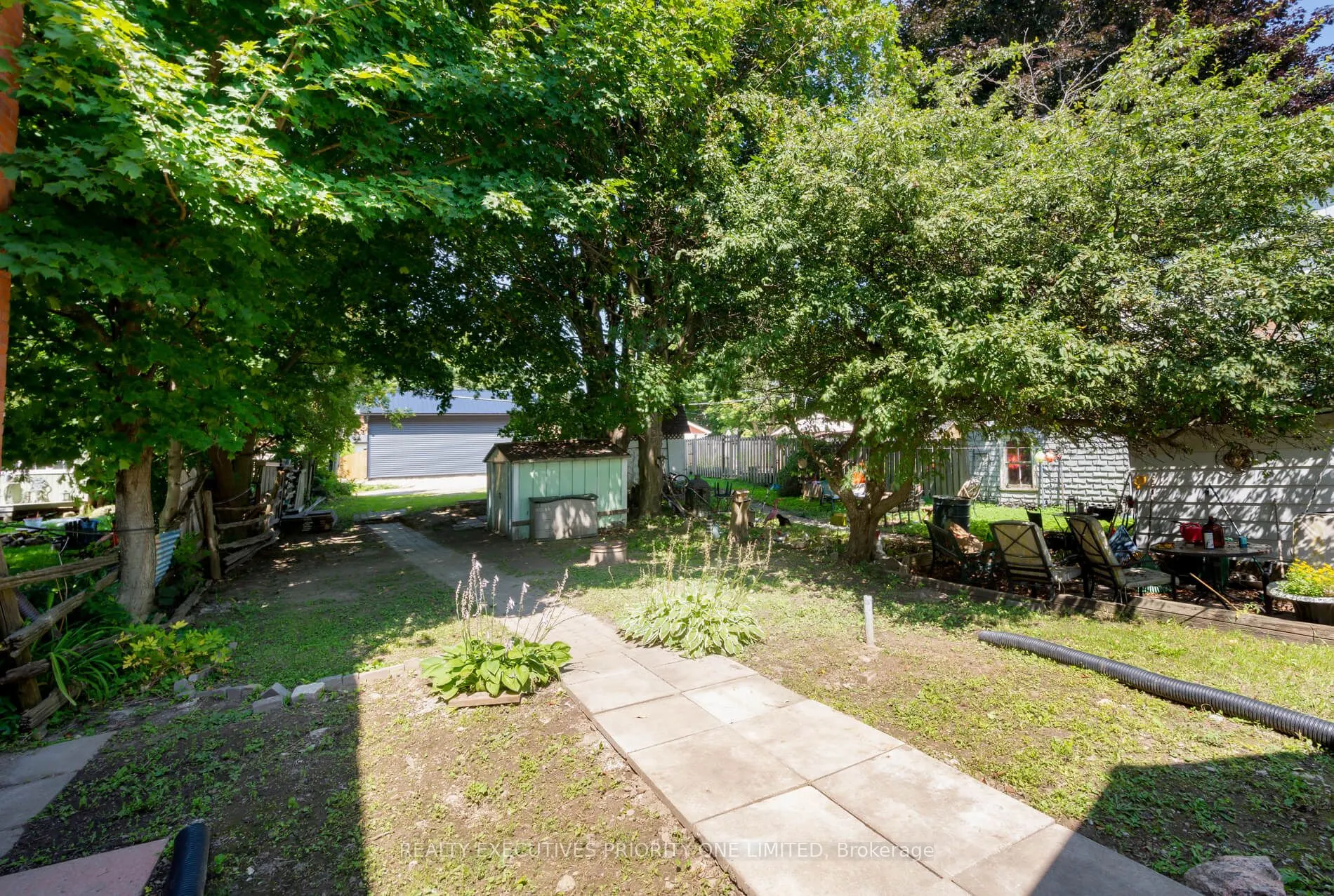 152 Main Street W