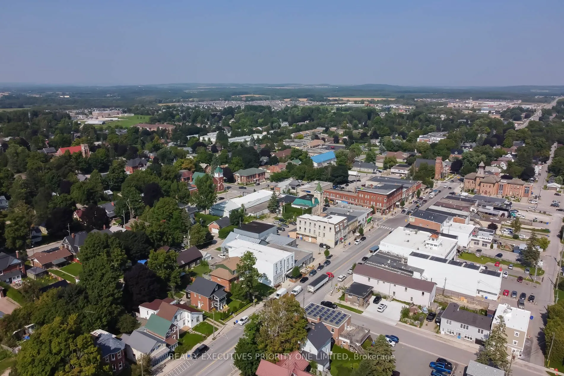 152 Main Street W
