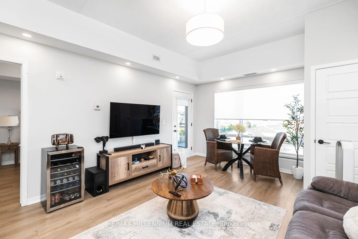 3998 Victoria Avenue #408