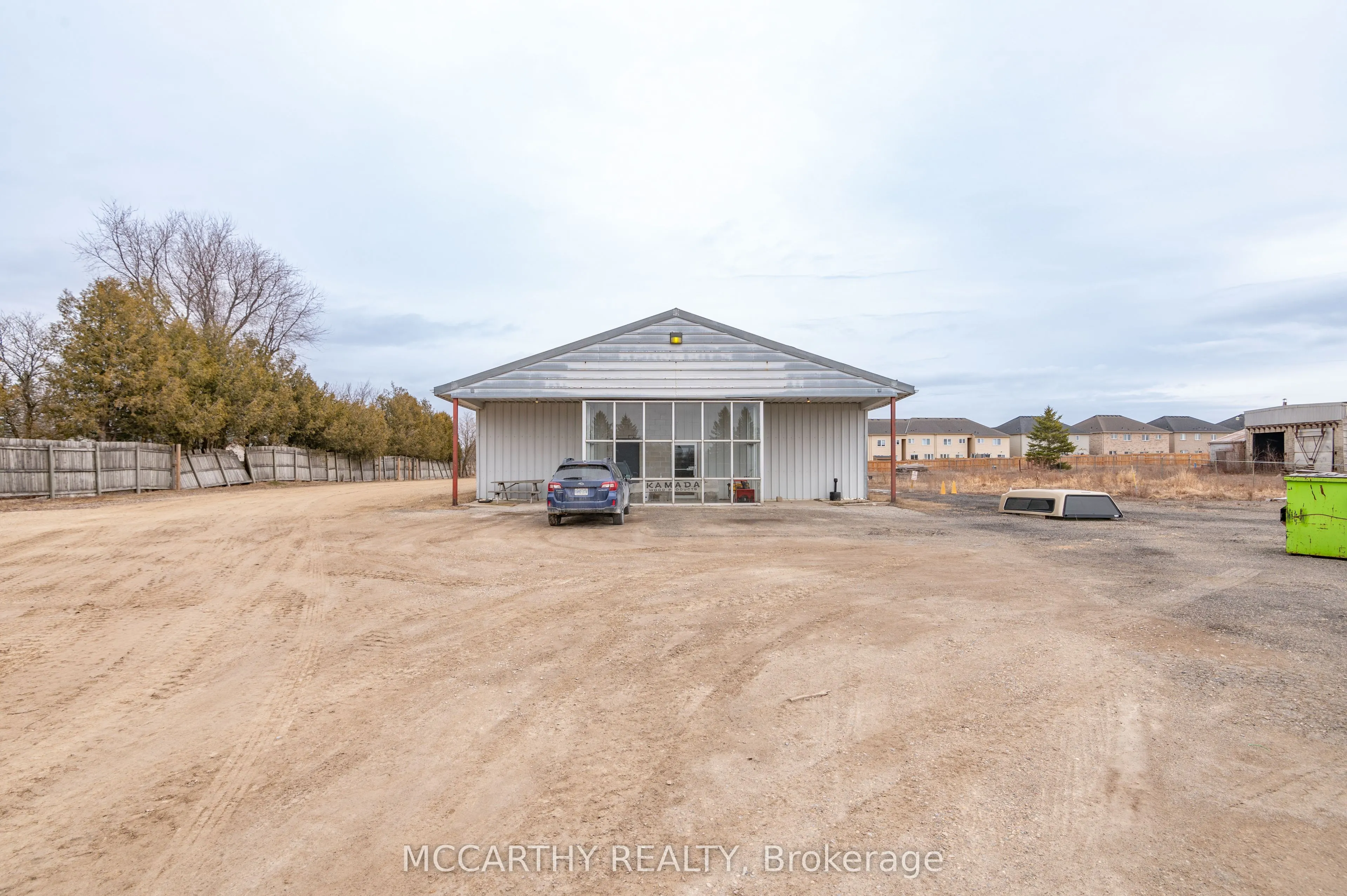 443 Main Street W