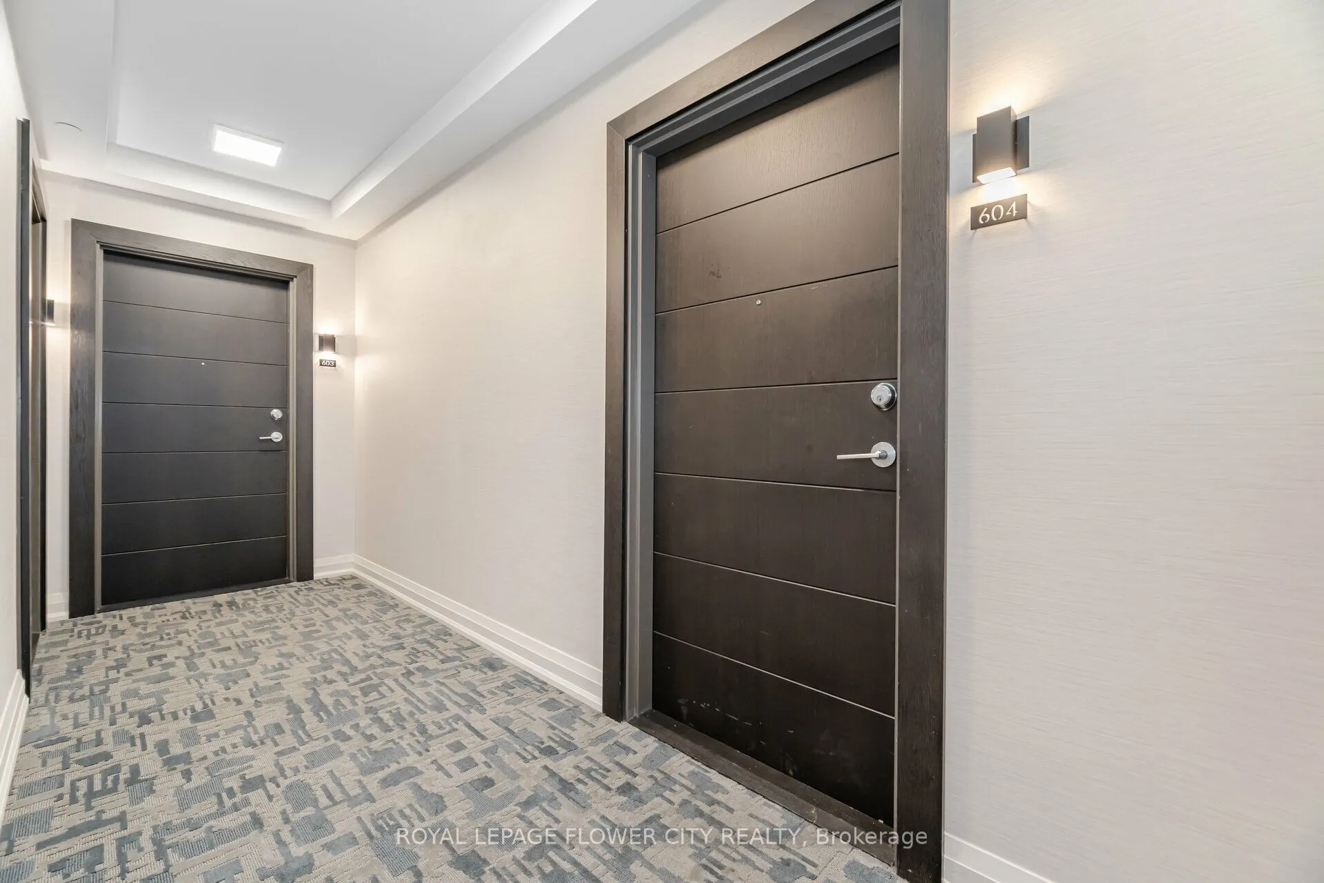 212 King William Street, #604