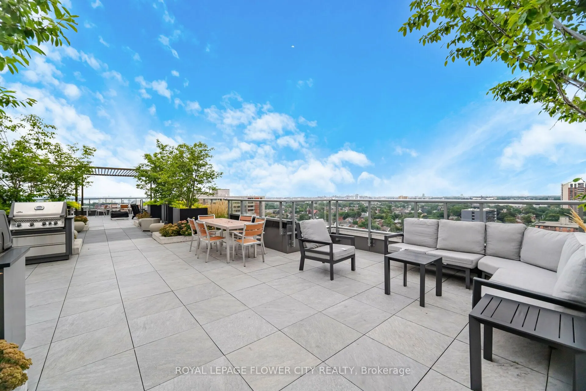 212 King William Street, #604