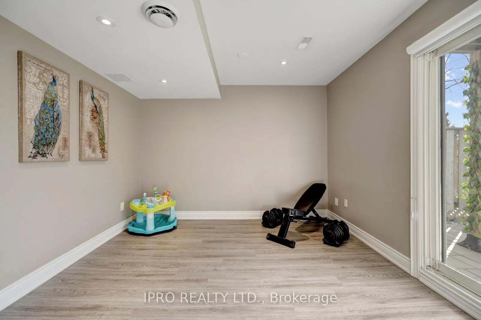 985 Limeridge Road E, #3