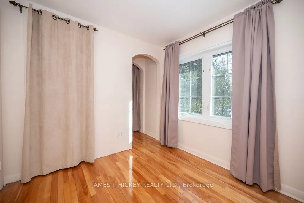 22 Cabot Place