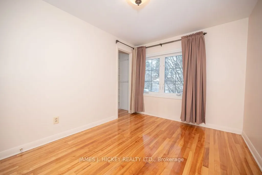 22 Cabot Place