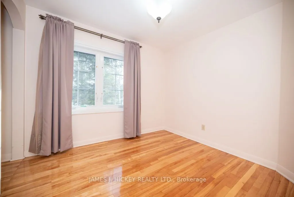 22 Cabot Place