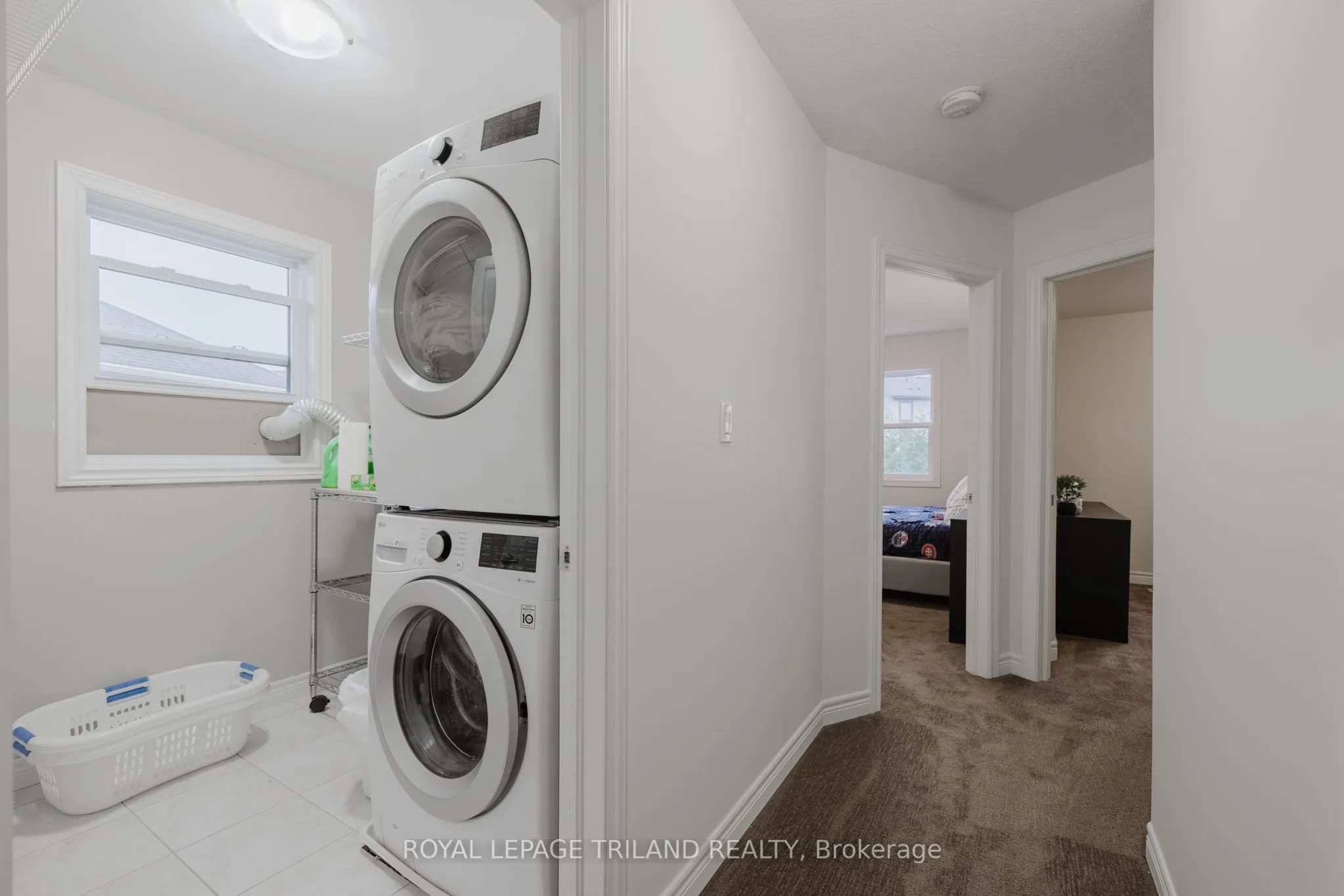 711 Springwood Crescent