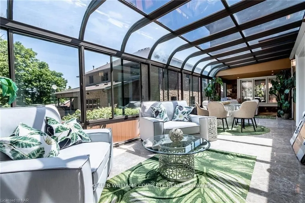 76 ADRIATIC Boulevard