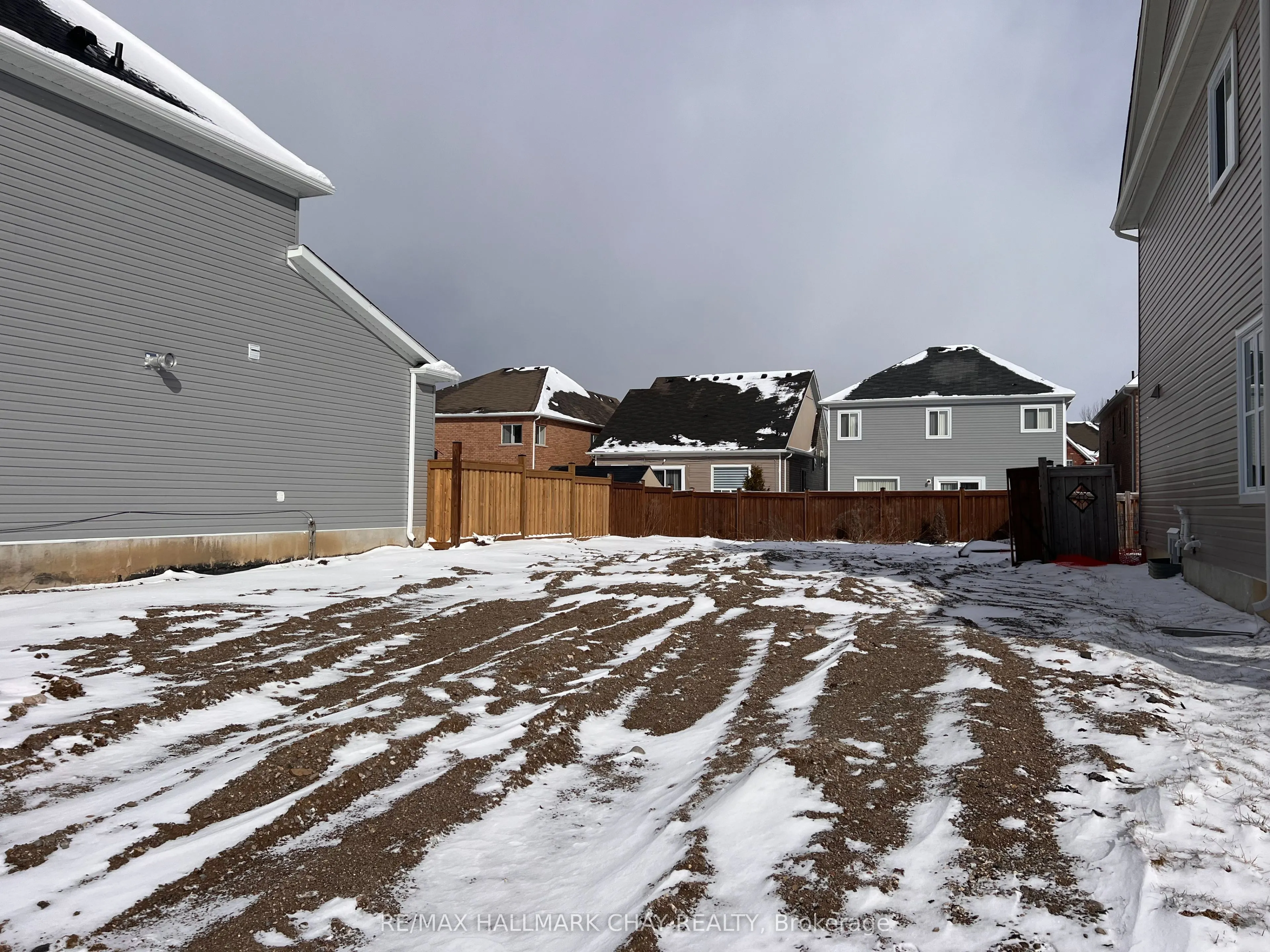 837 O'Reilly Crescent
