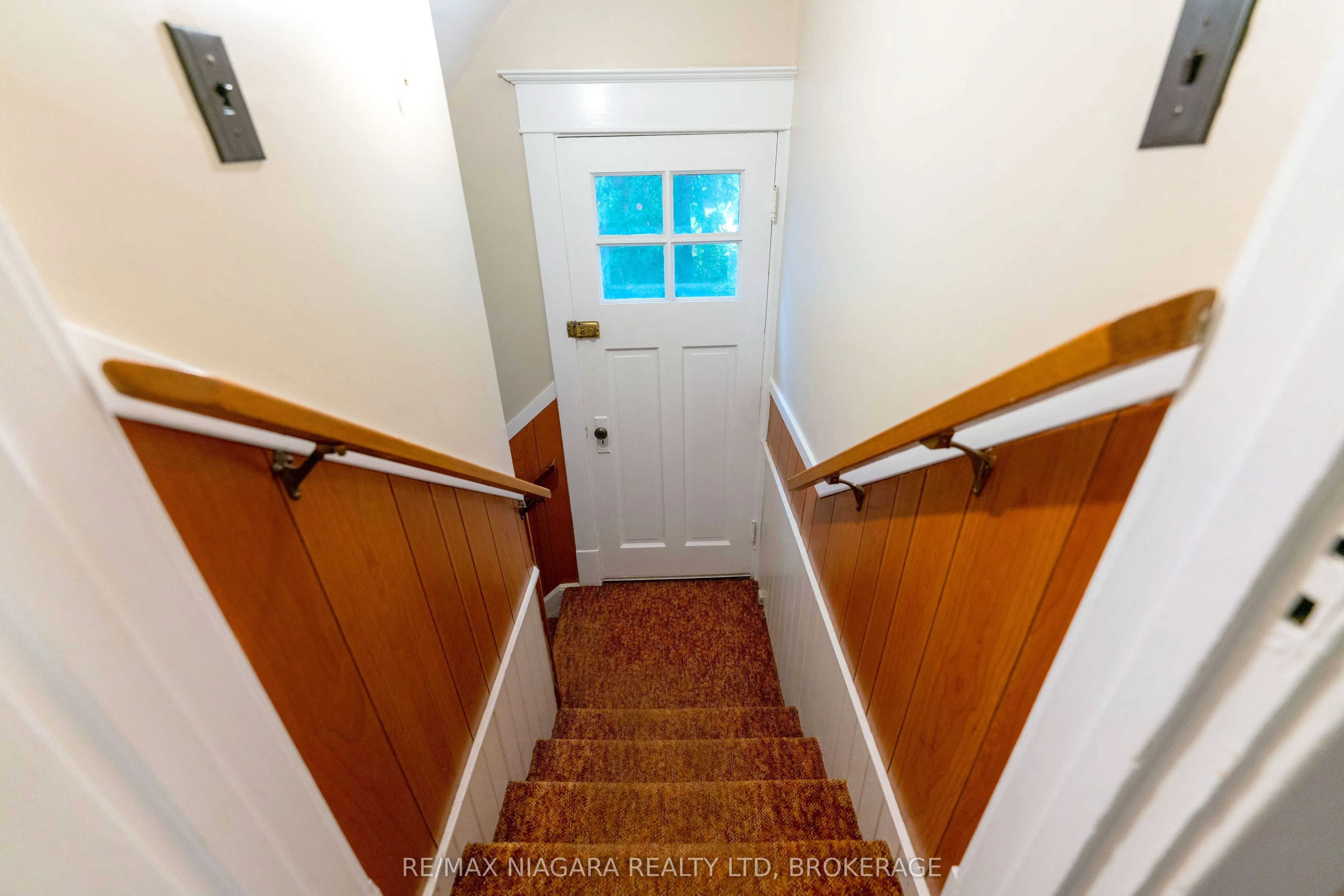 6141 MAIN Street