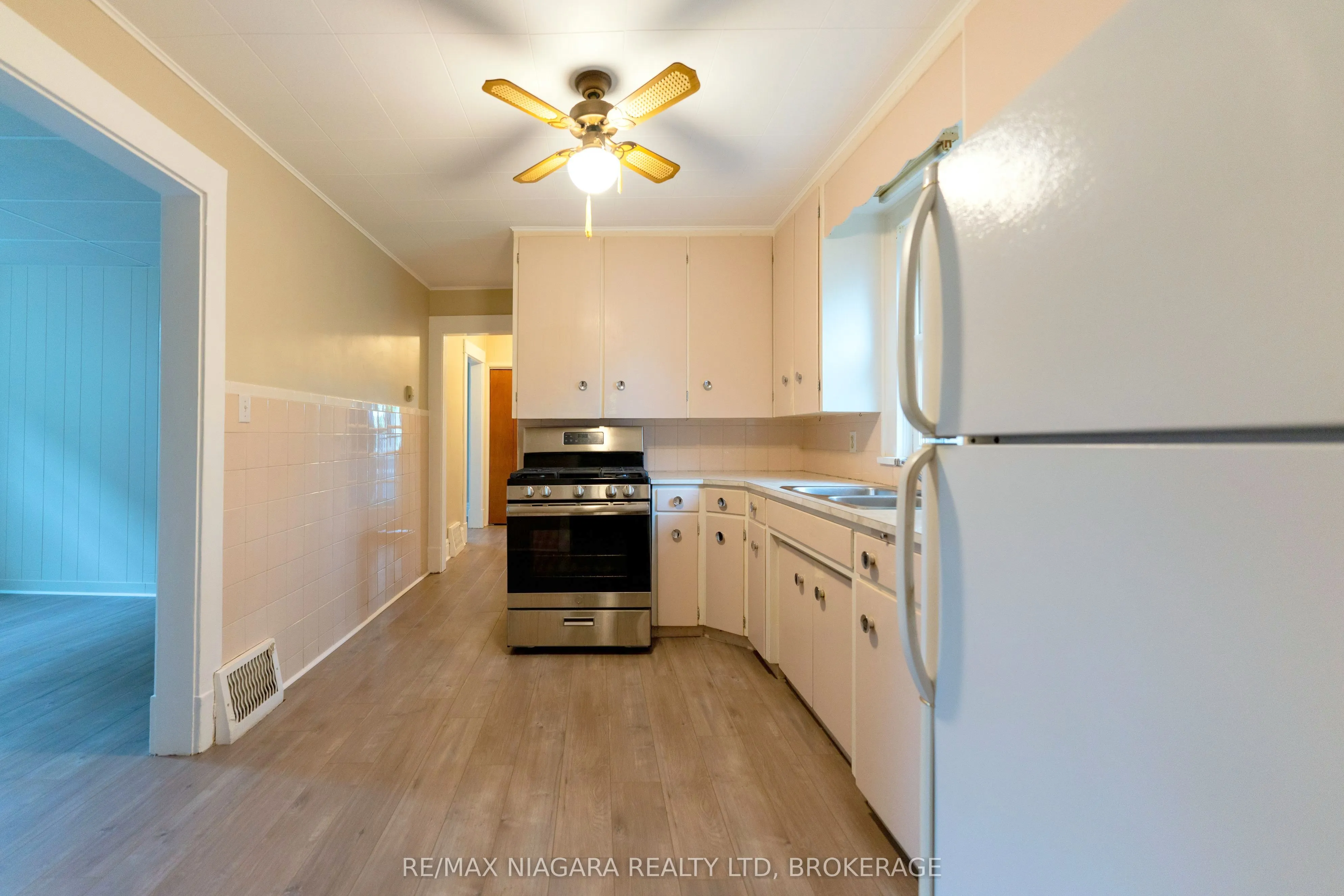 6141 MAIN Street