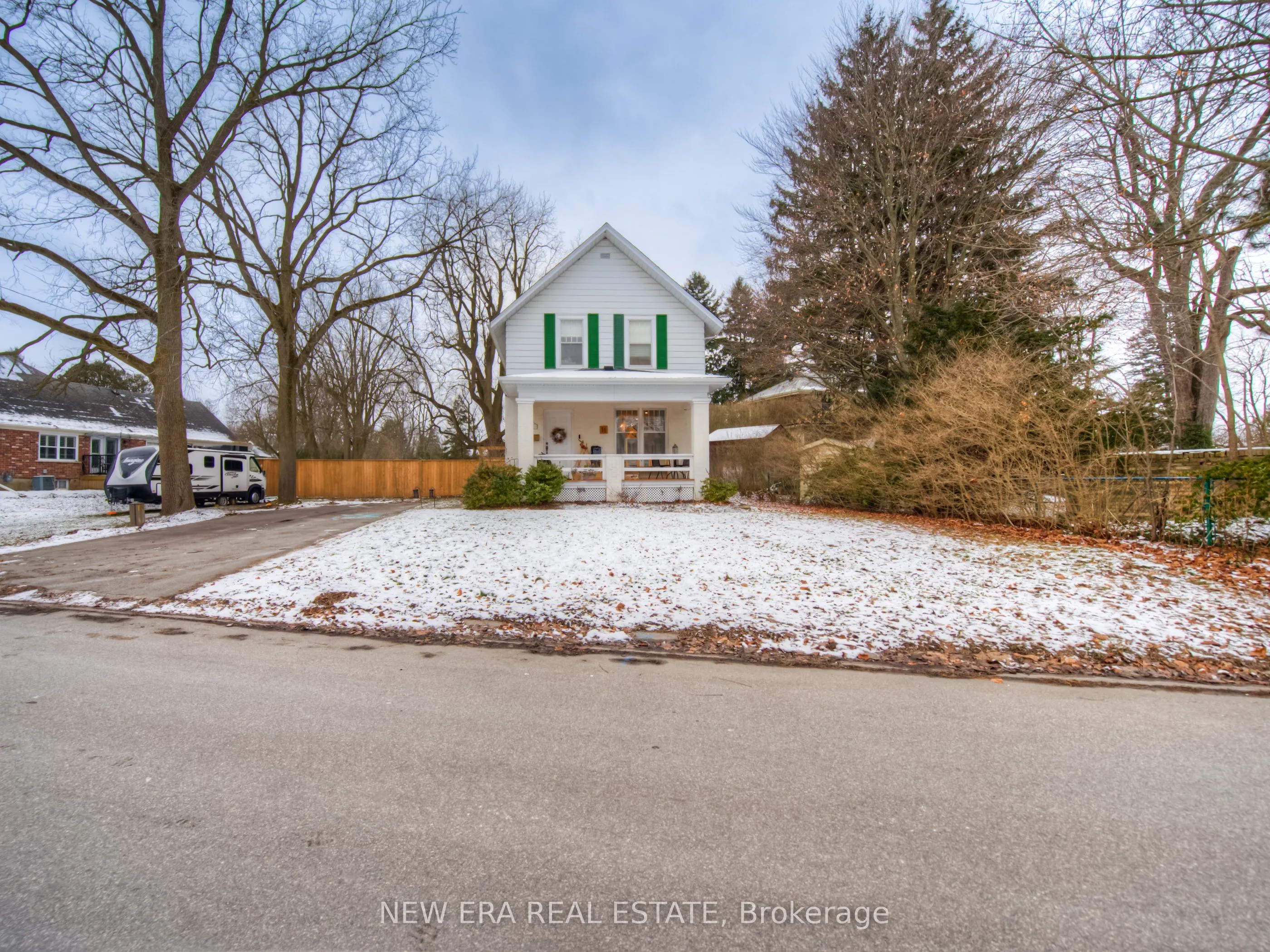 11 Tutela Heights Road