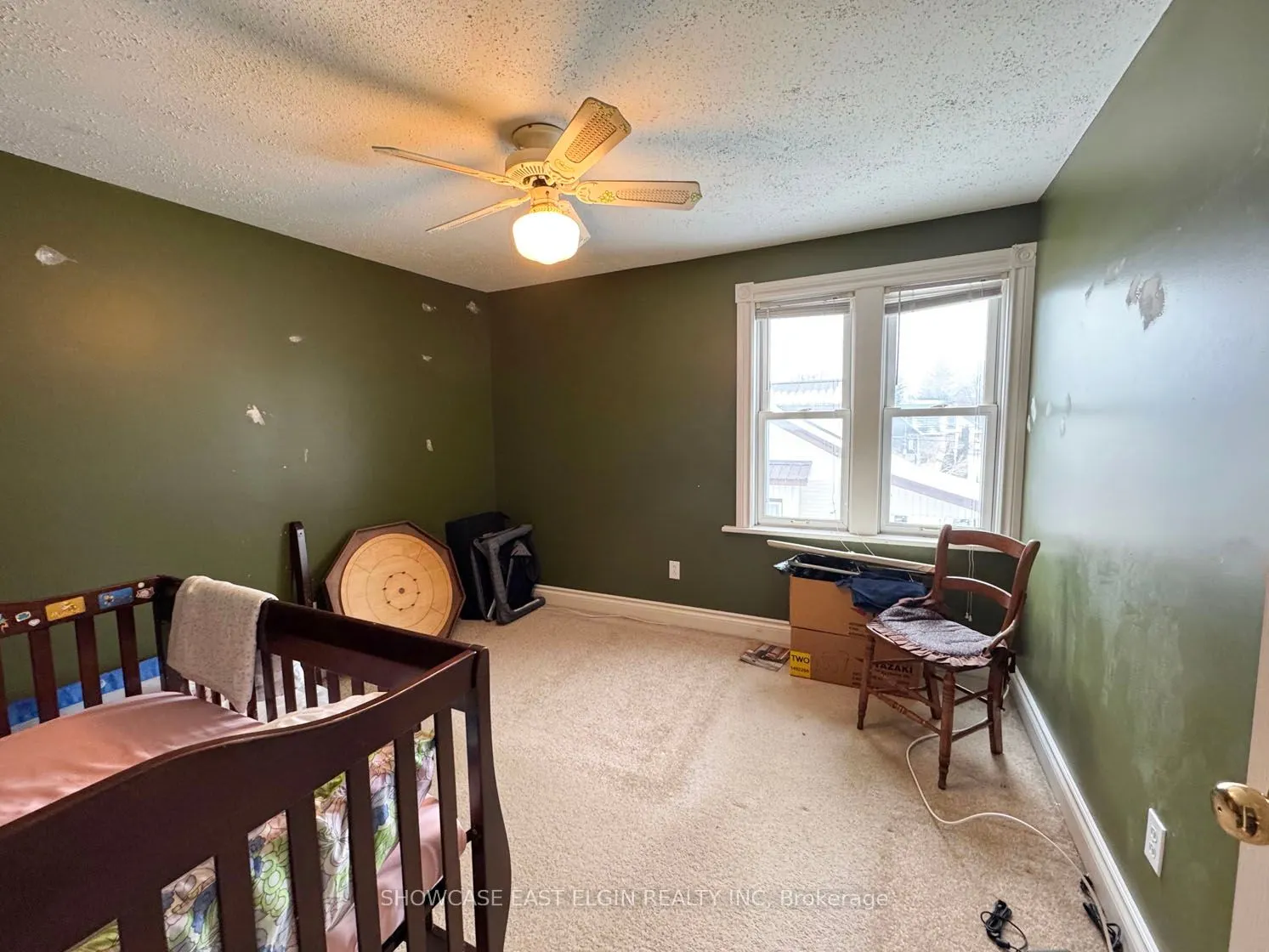 264 John Street S