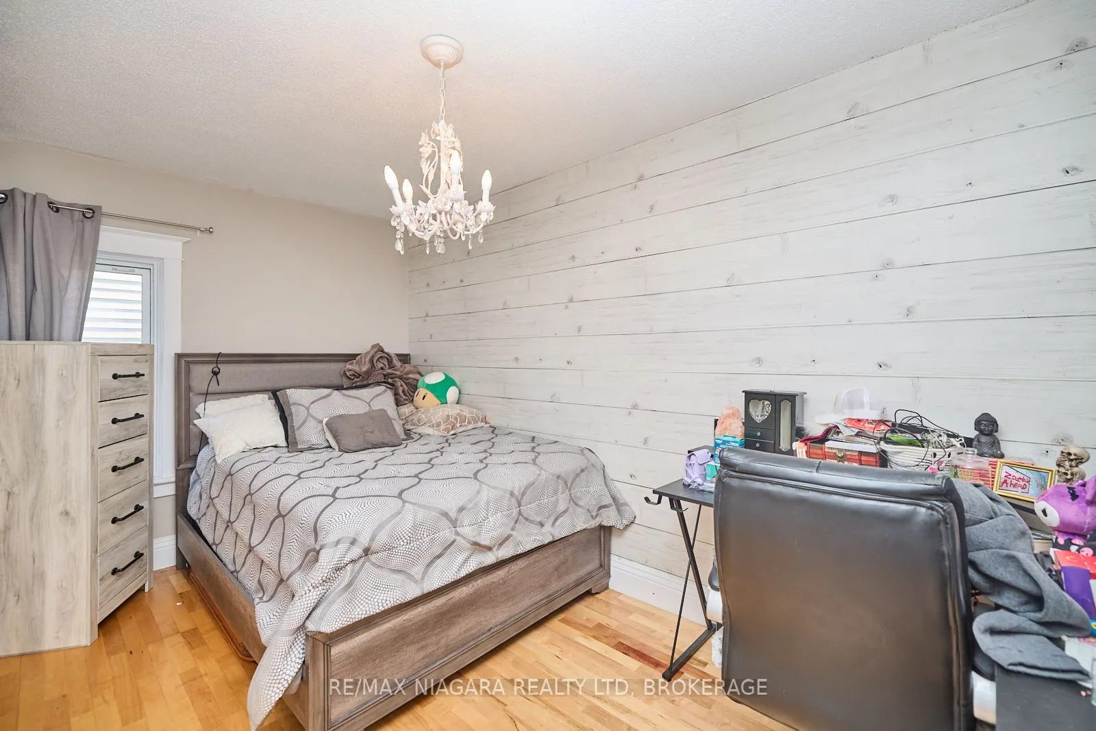 144 River Road