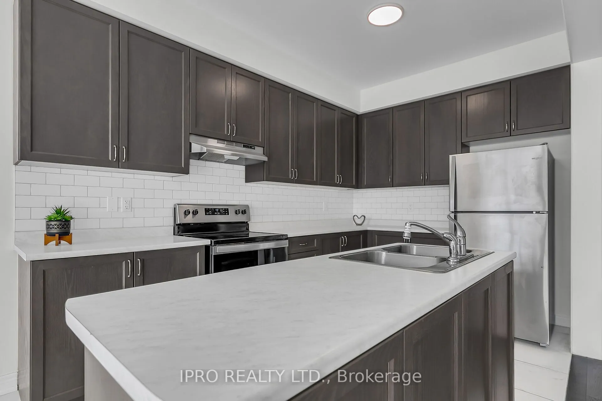 166 Deerpath Drive, #60