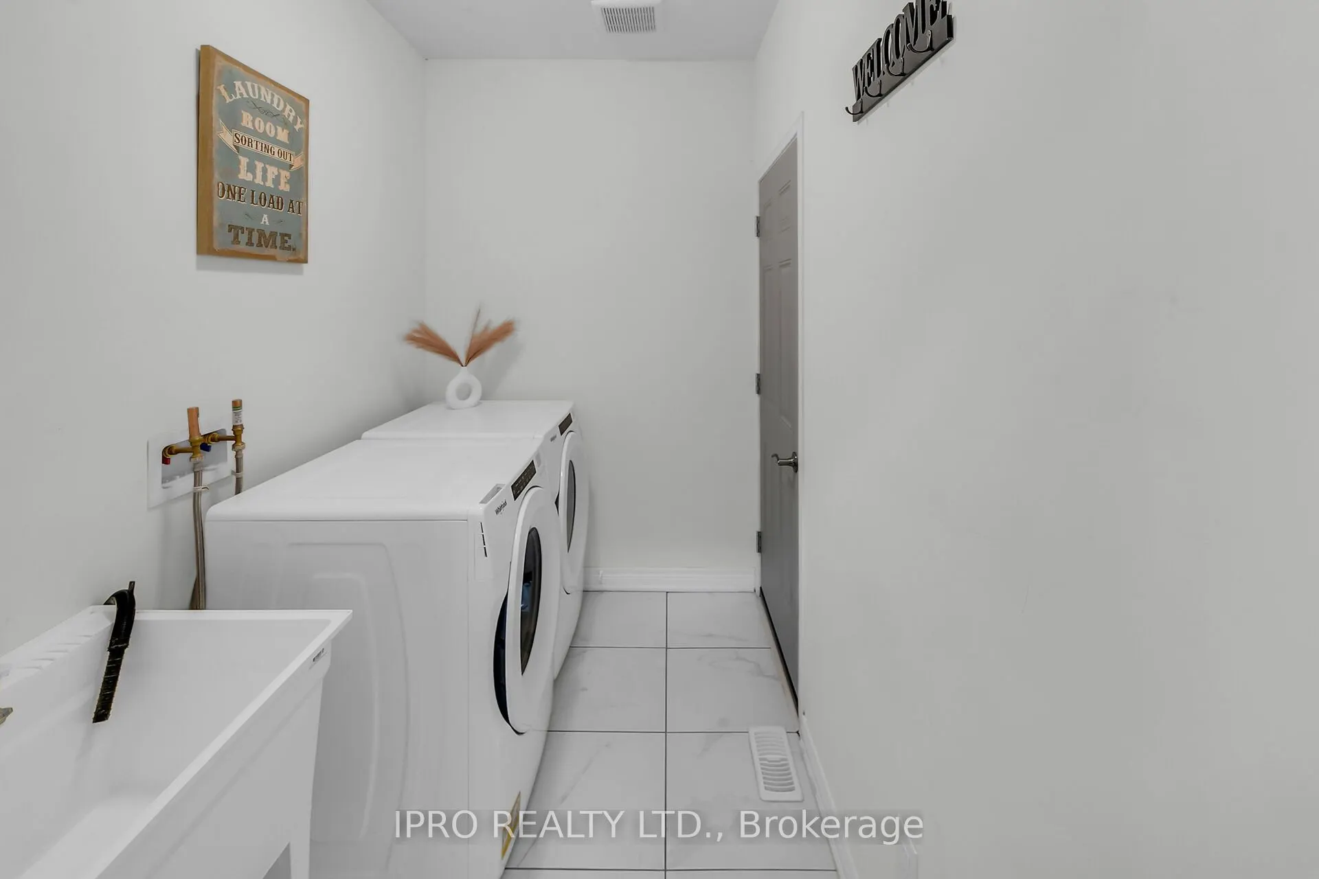 166 Deerpath Drive, #60