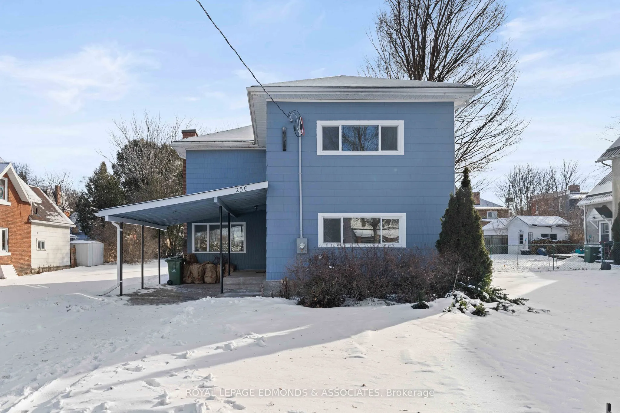256 Renfrew Street