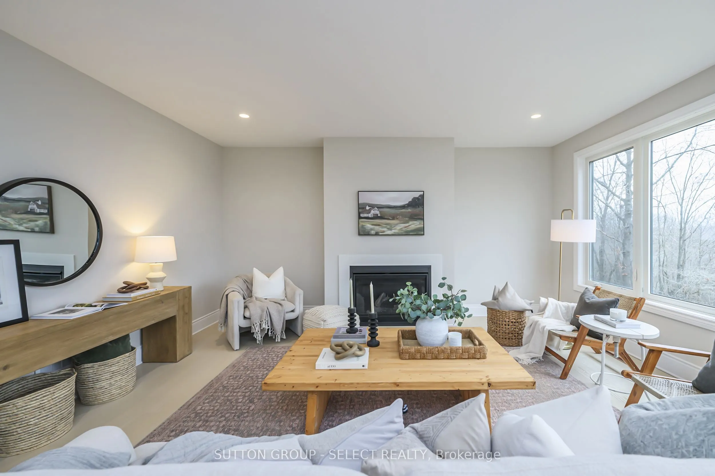 2835 SHEFFIELD Place, #14