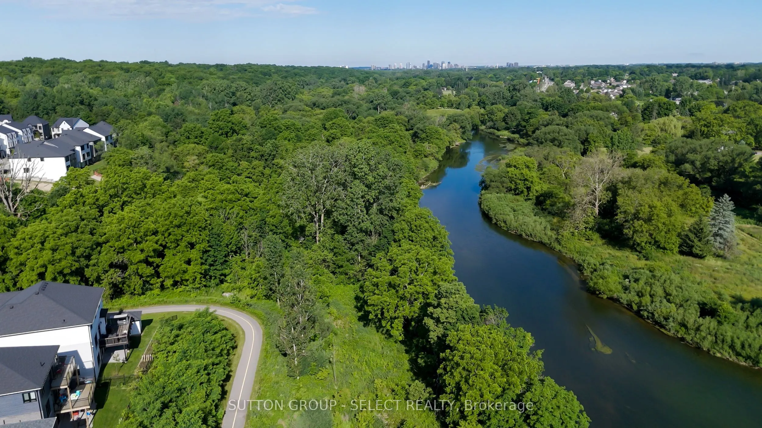 2835 SHEFFIELD Place, #14