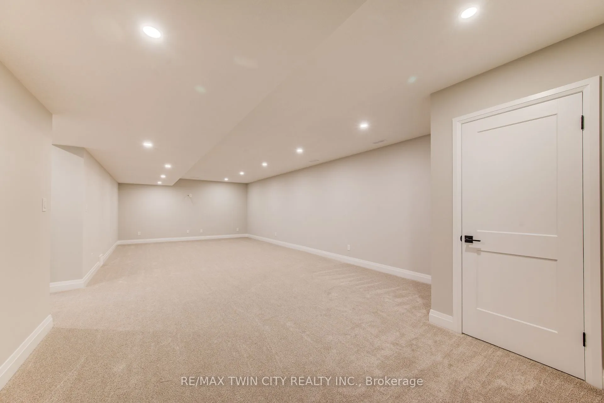 106 South Parkwood Boulevard