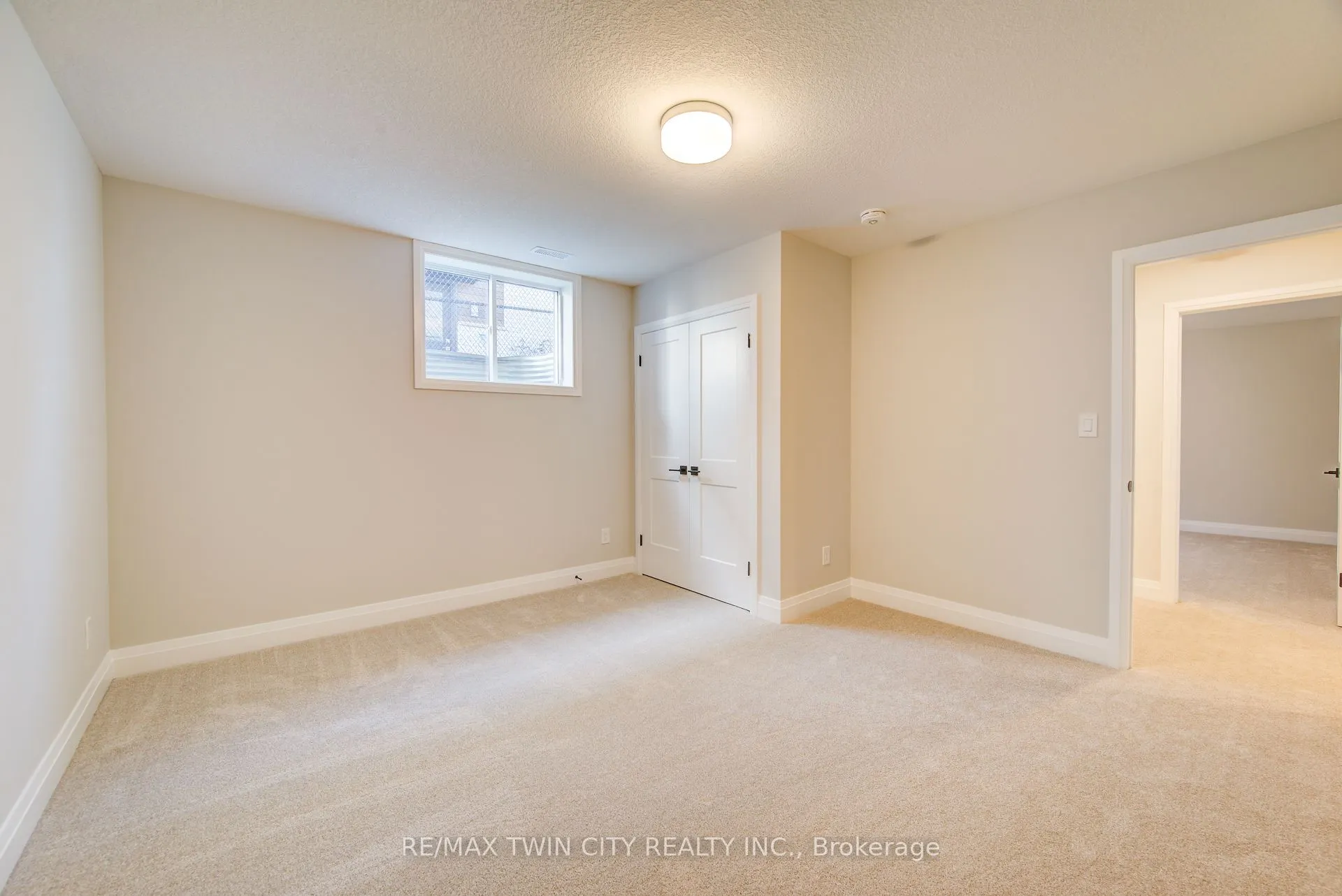106 South Parkwood Boulevard