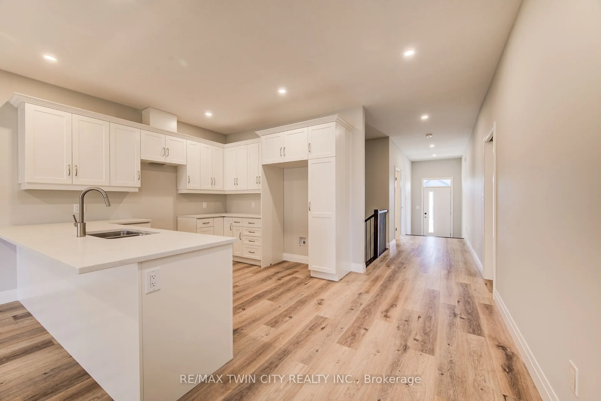 106 South Parkwood Boulevard