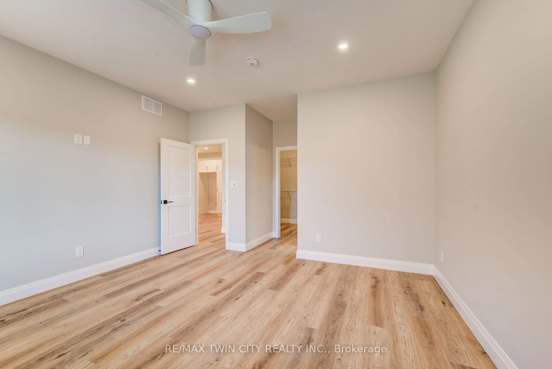 106 South Parkwood Boulevard