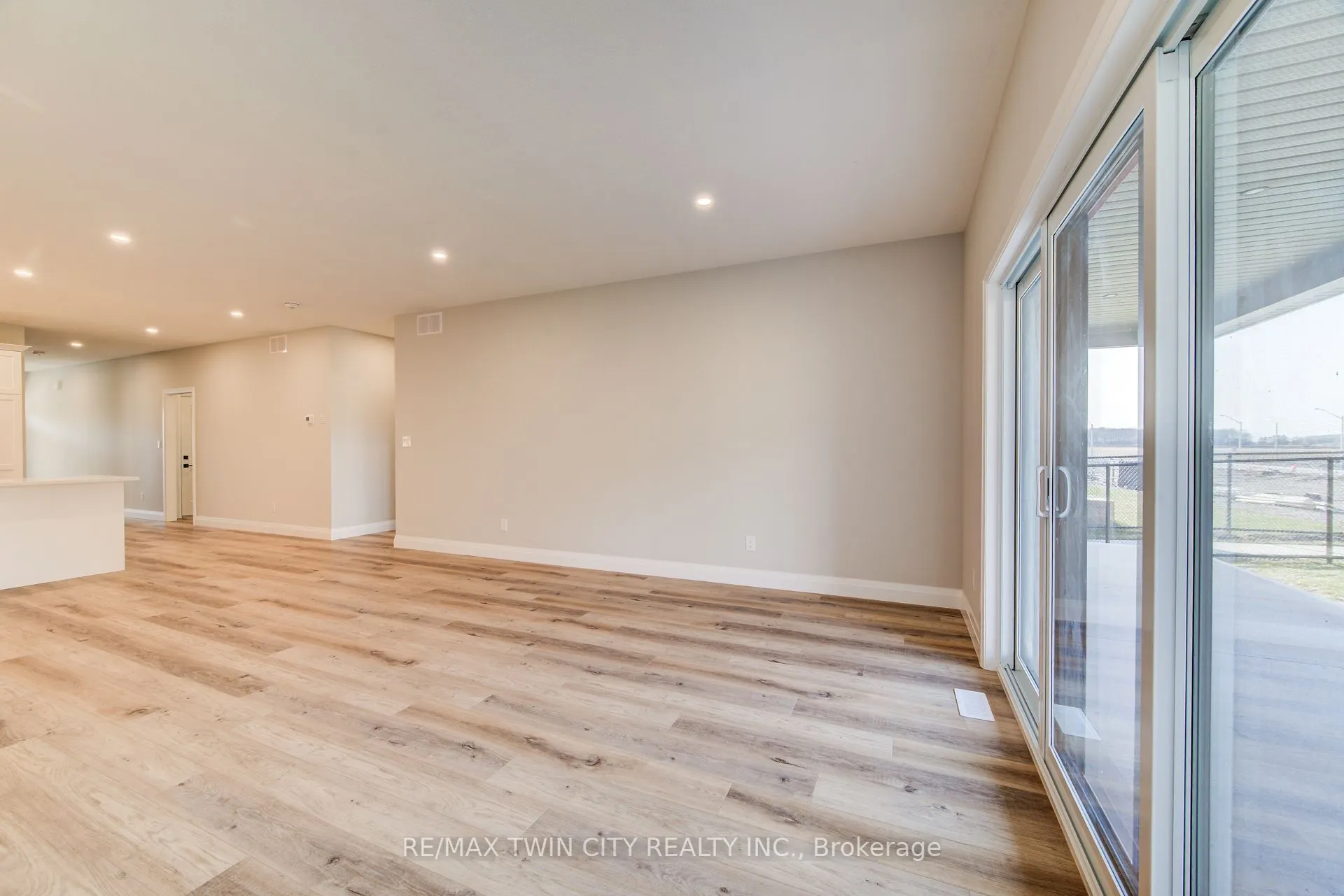 106 South Parkwood Boulevard