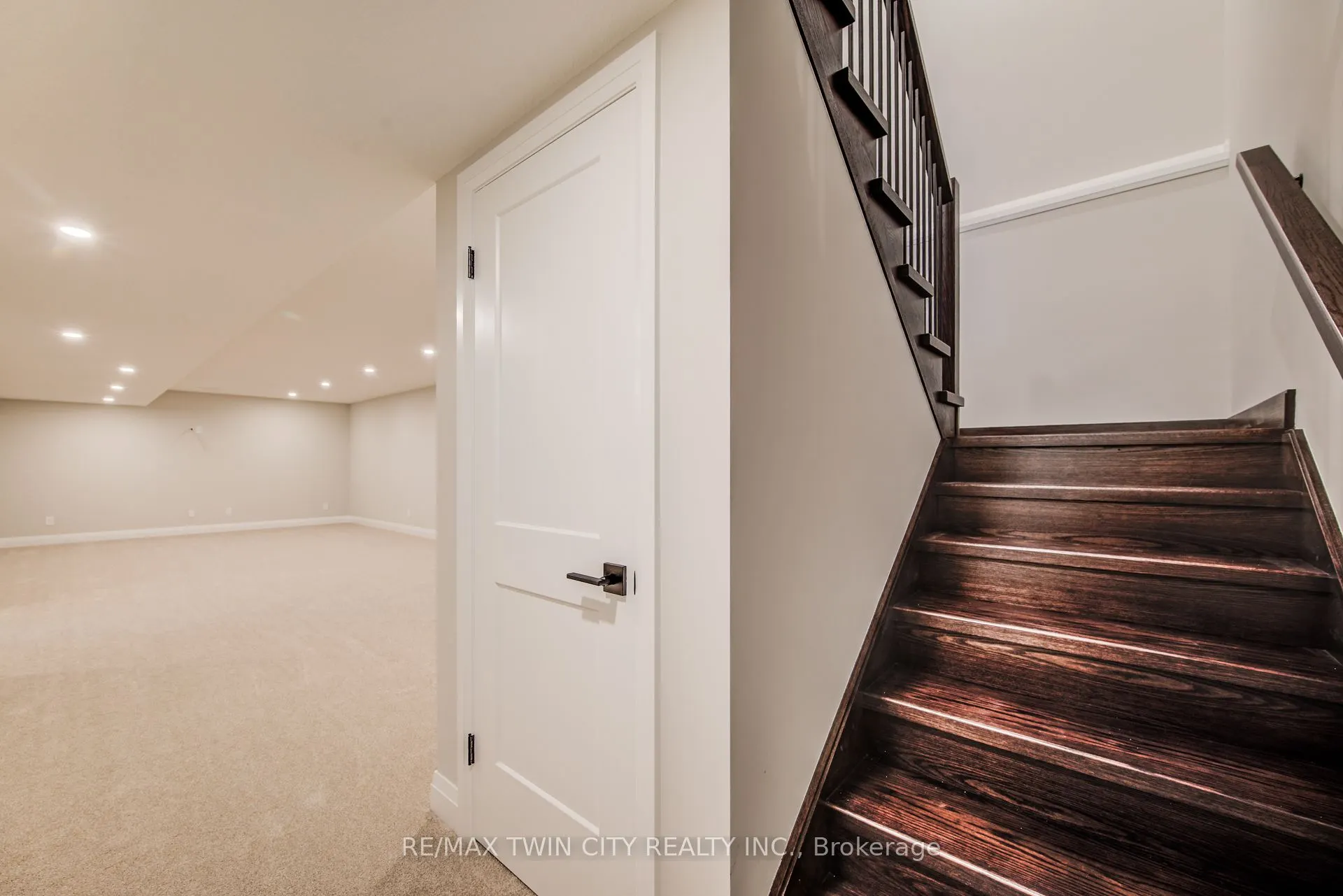 106 South Parkwood Boulevard