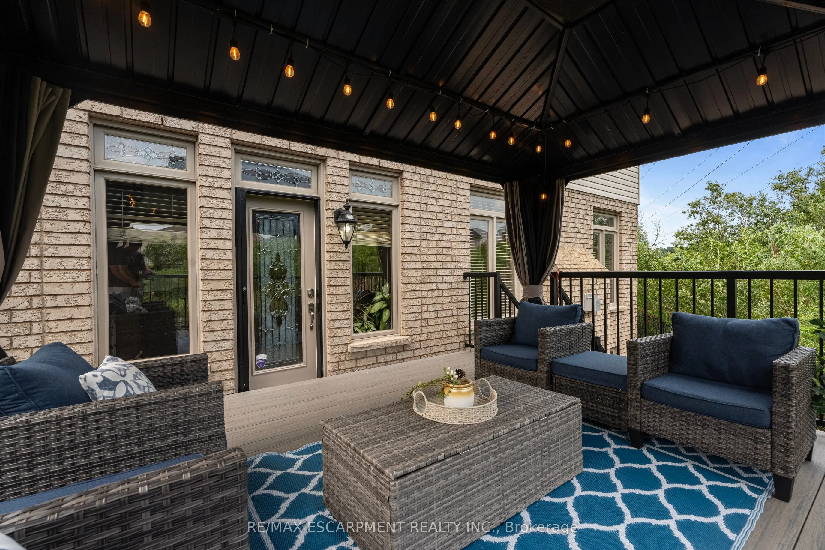 575 STONEHENGE Drive
